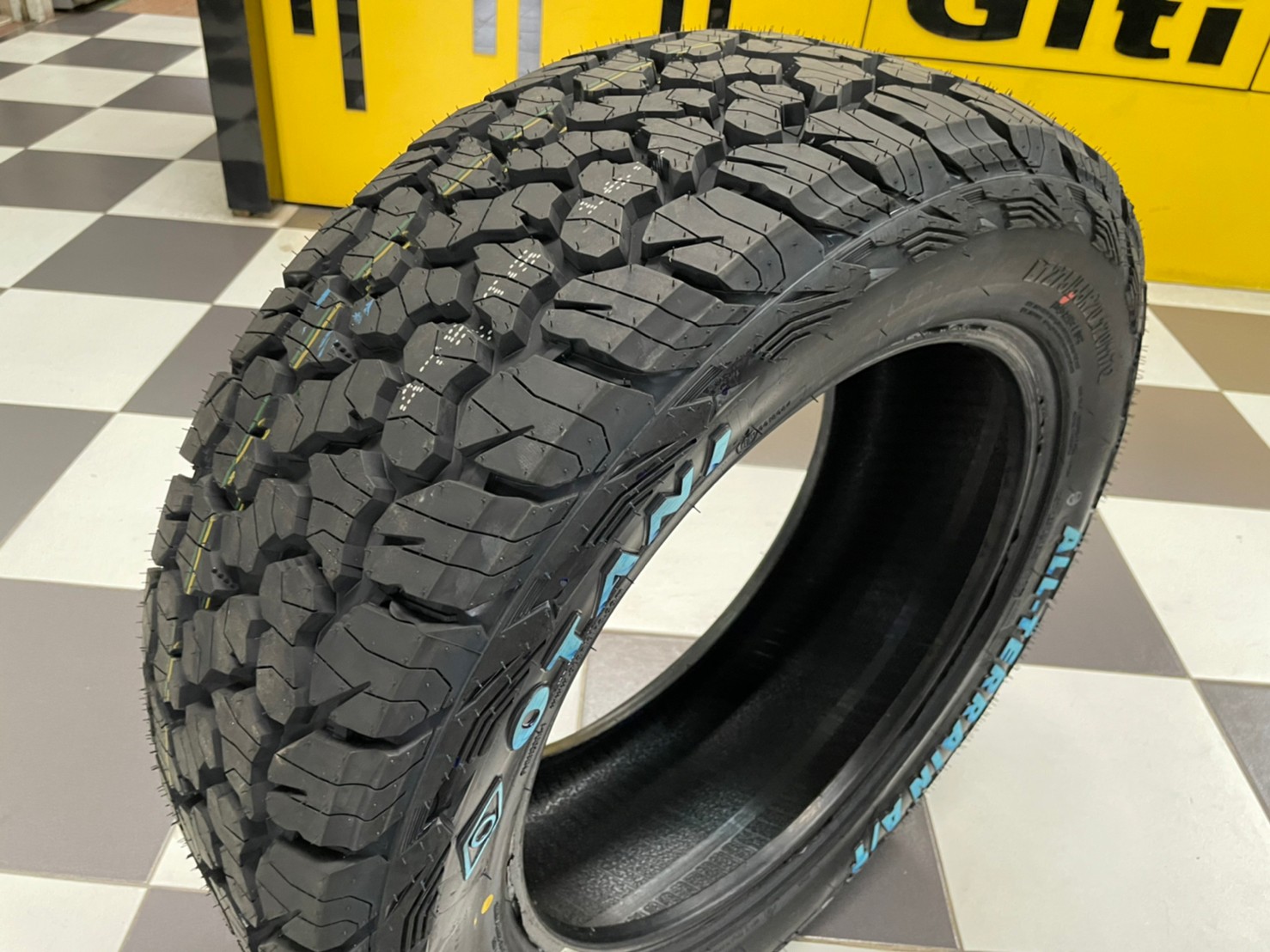 OTANI SA2000 275/55R20 ยางใหม่ปี2023