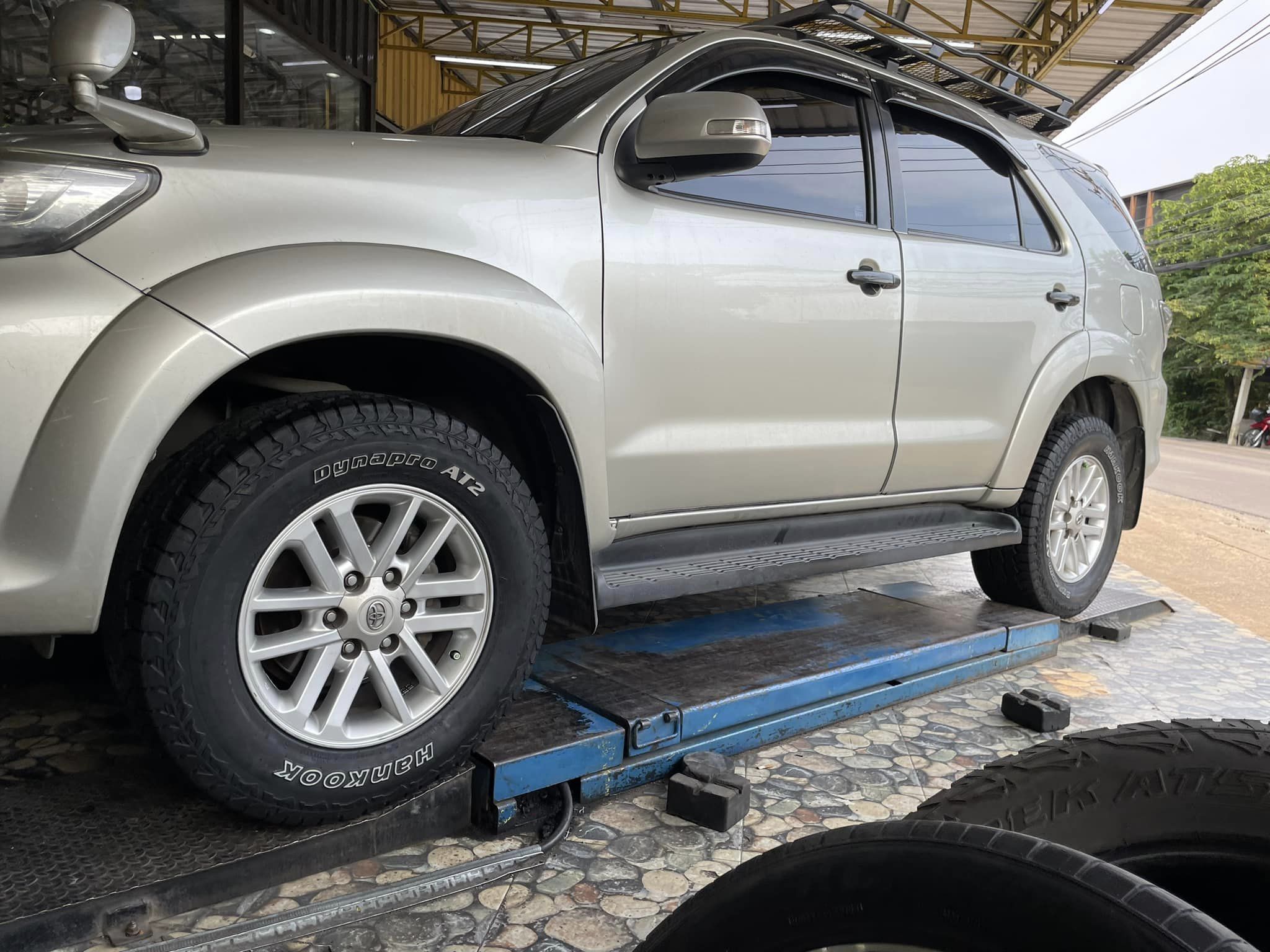 #TOYOTA_FORTUNER❤️ #ยางสายลุย #ยางAT รุ่นใหม่ #ตัวหนังสือสีขาว #ยางแบรนด์เกาหลี #ยางใหม่ปี2024 #Hankook_Dynapro_AT2 265/65R17#RF11