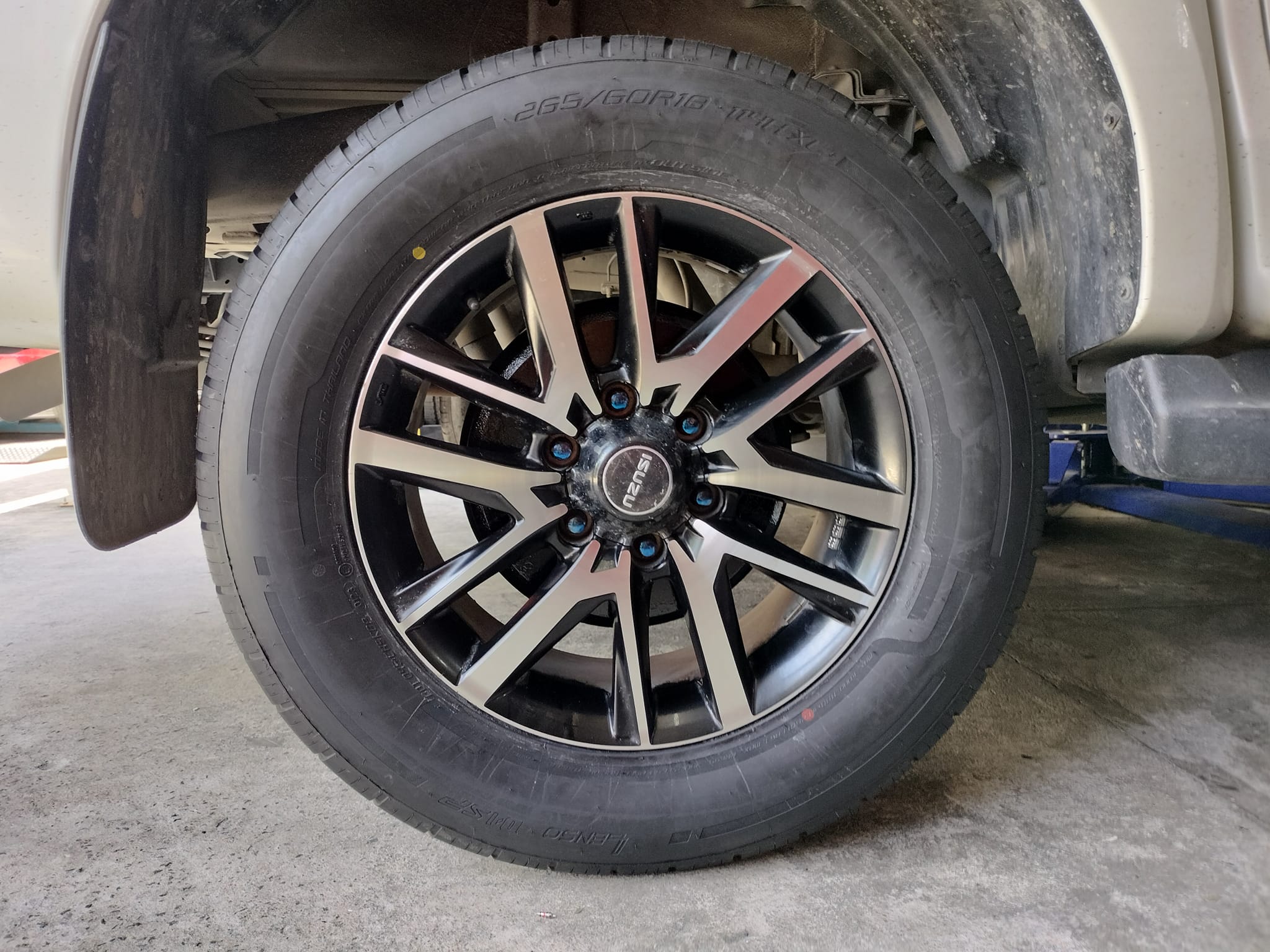 #ISUZU_DMAX #LENSO_D1SP_265/60R18