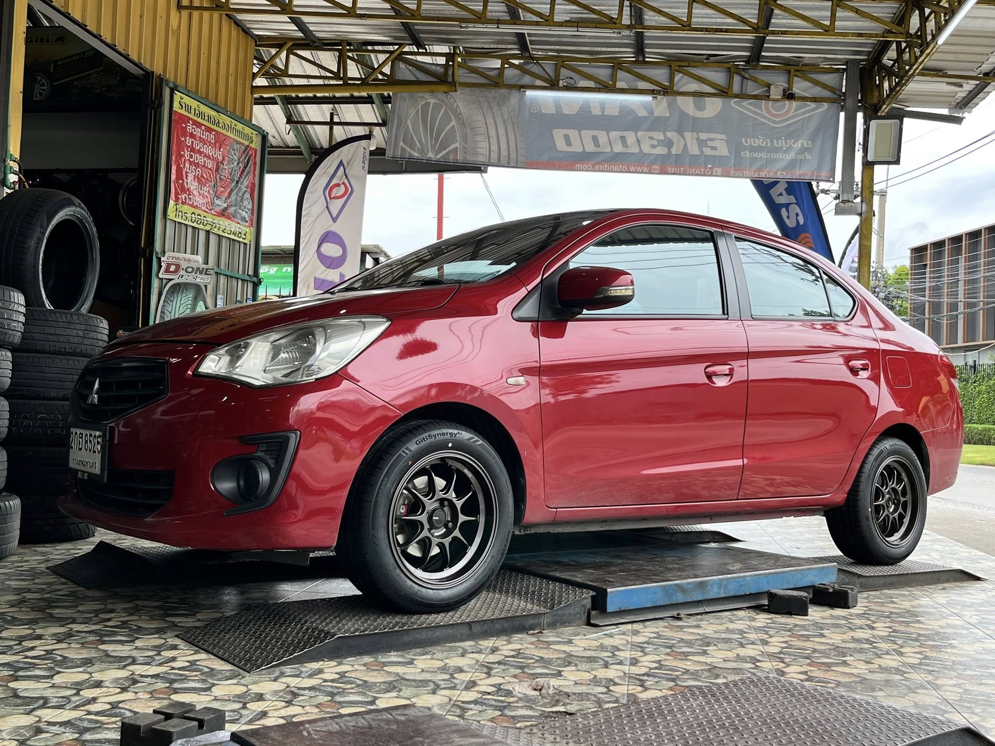 Mitsubishi_Attrage🚘เปลี่ยนยาง 🛞🐘#GITI_SynergyH2_195/55R15