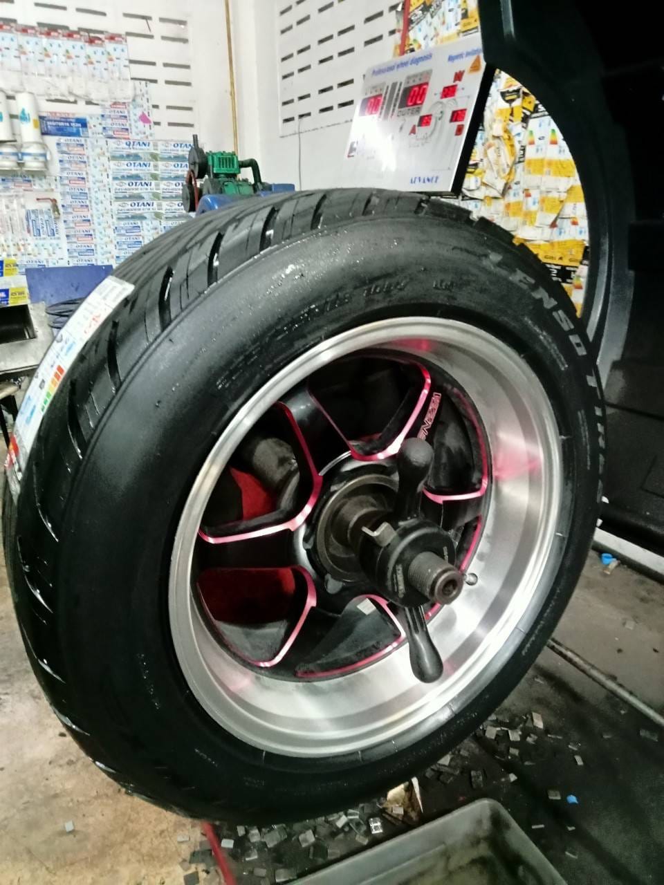 🚘#ISUZU_DMAX 🛞 #LENSO_FENIX 255/55R18