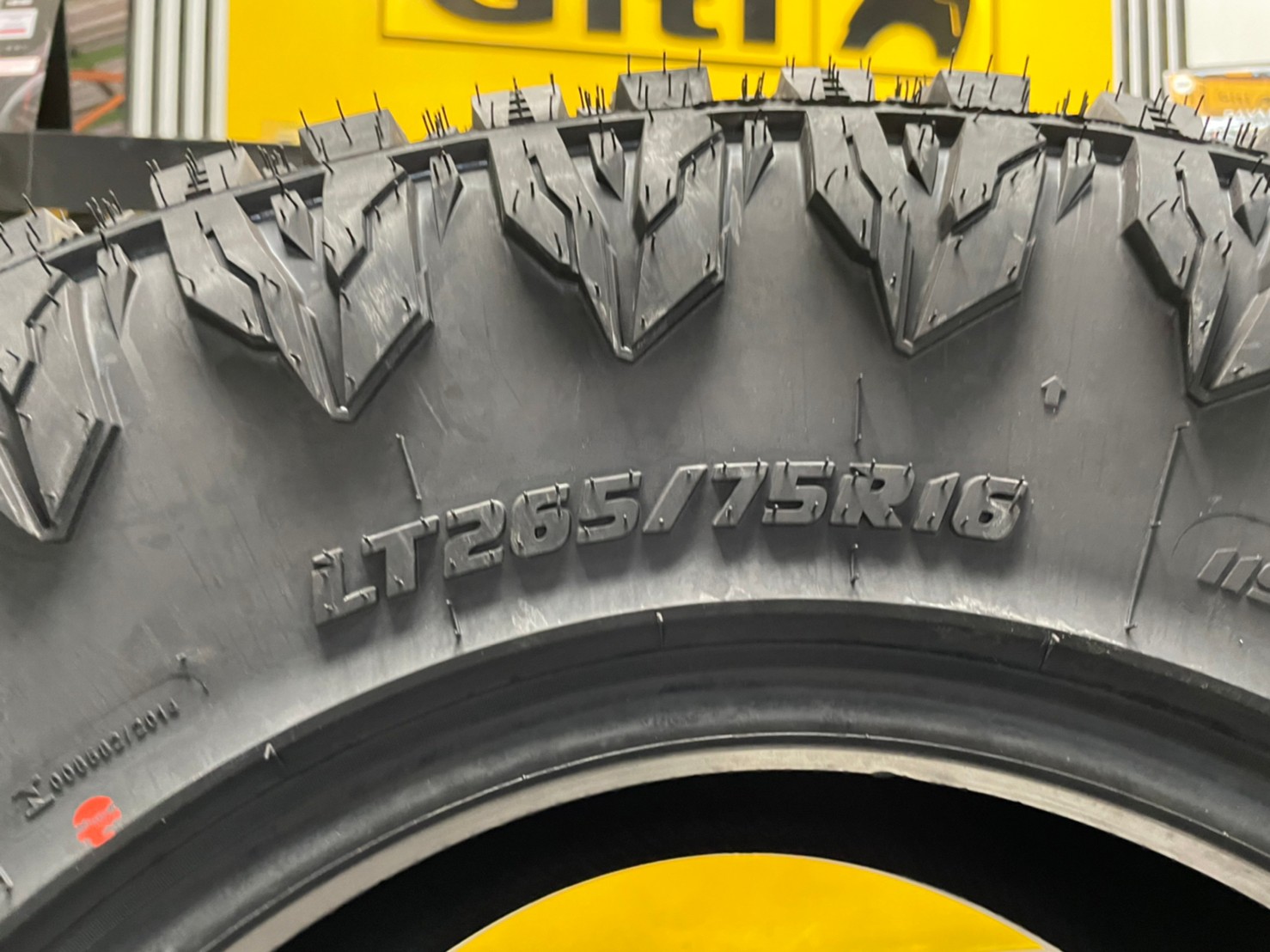 265/75R16 ยาง RADAR Renegade M/T ยางใหม่ปี2022