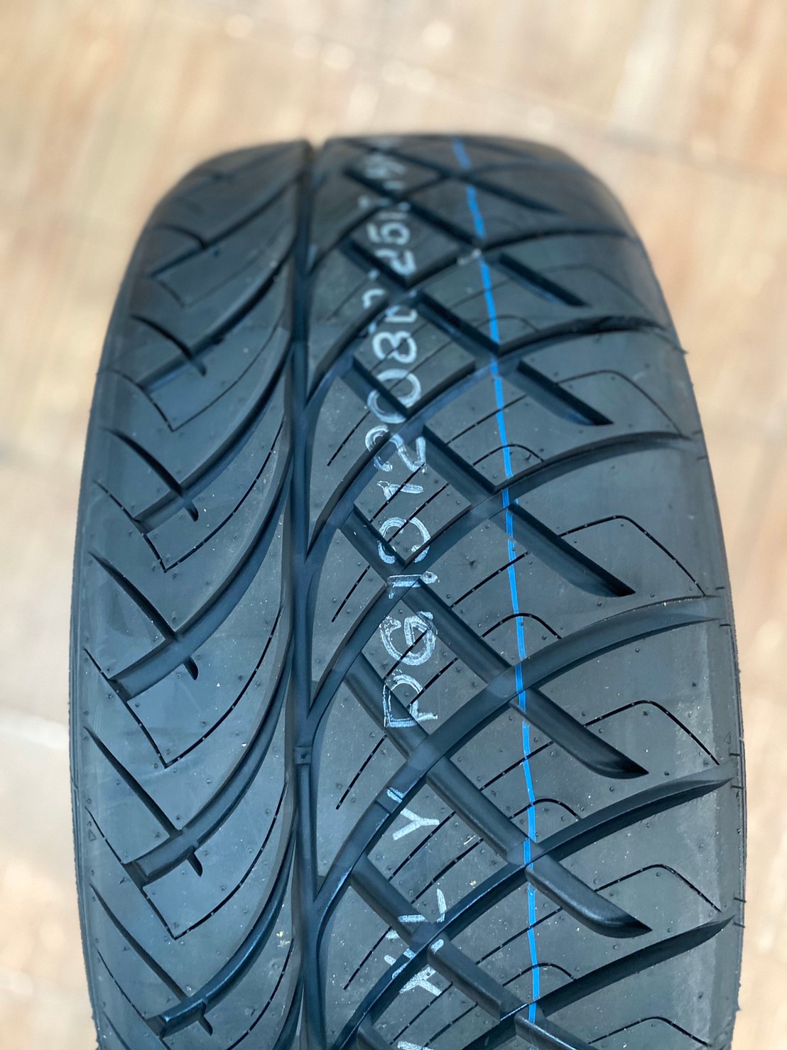 ยางใหม่ลายซิ่ง KINTO V36 255/55R18 ยางปี2020 ยางสายพันธุ์ญี่ปุ่น
