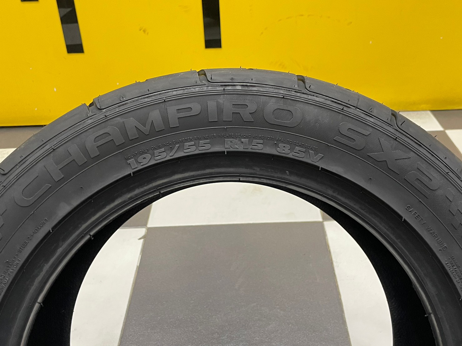 ยาง GT RADIAL CHAMPIRO SX2 195/55R15 ยางใหม่ปี2023
