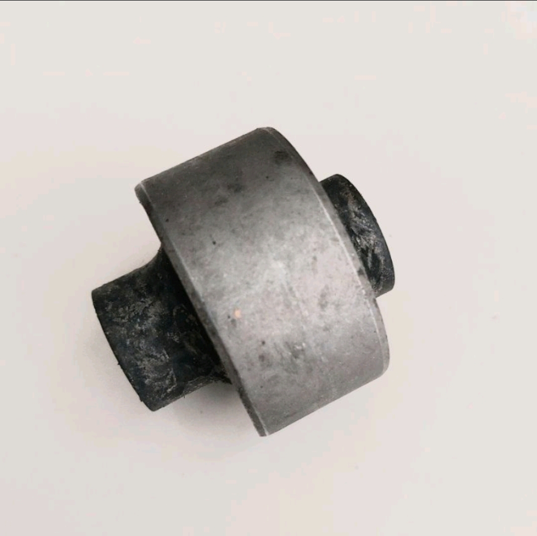 บูชปีกนก (ตัวใหญ่) MGZS