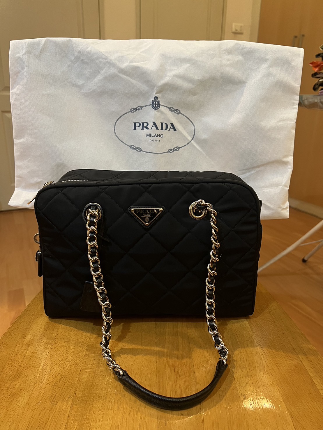 กระเป๋าPRADA Quilted Tessuto Nylon Impuntu Chain Shoulder Bag