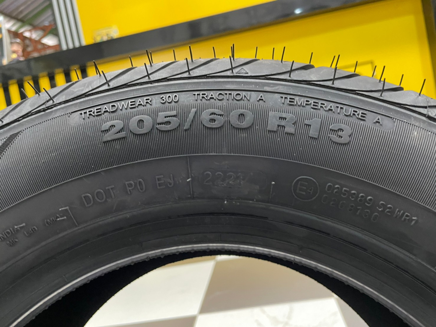Apollo Alnac 205/60R13 ยางใหม่ปี2021