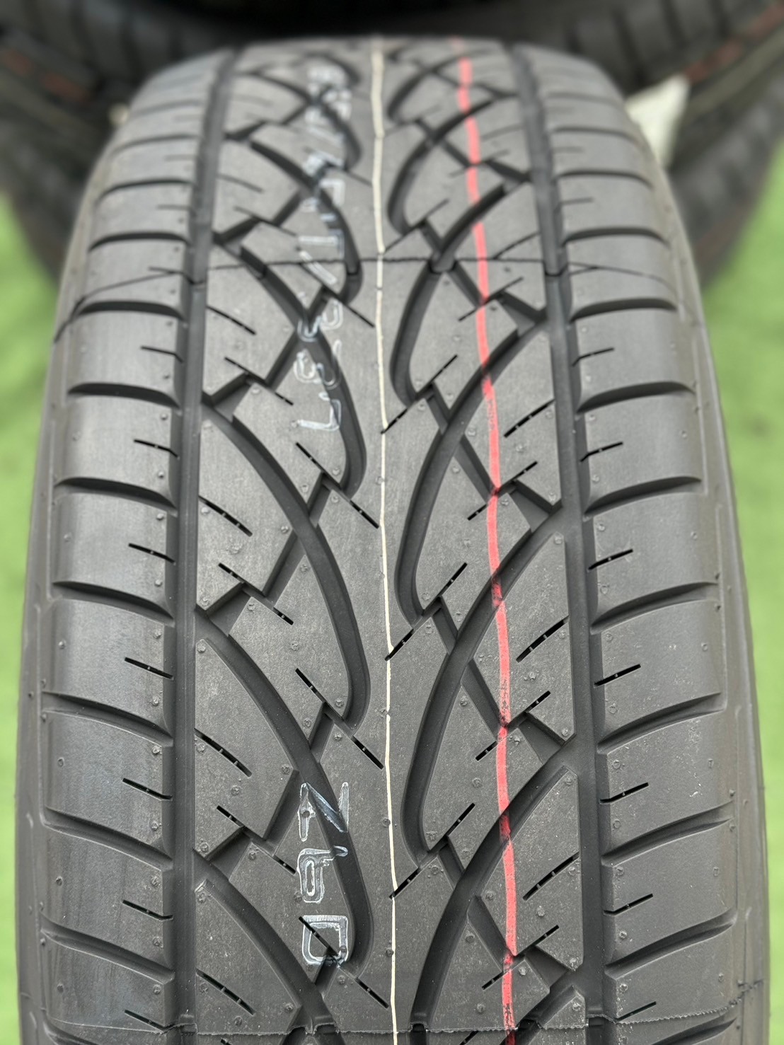 ยางใหม่เดย์ดัน #DAYTON BY BRIDGESTONE 265/60R18 ยางใหม่ปี2024 ราคาโปรโมชั่นพิเศษ (ซื้อยาง4 เส้น )