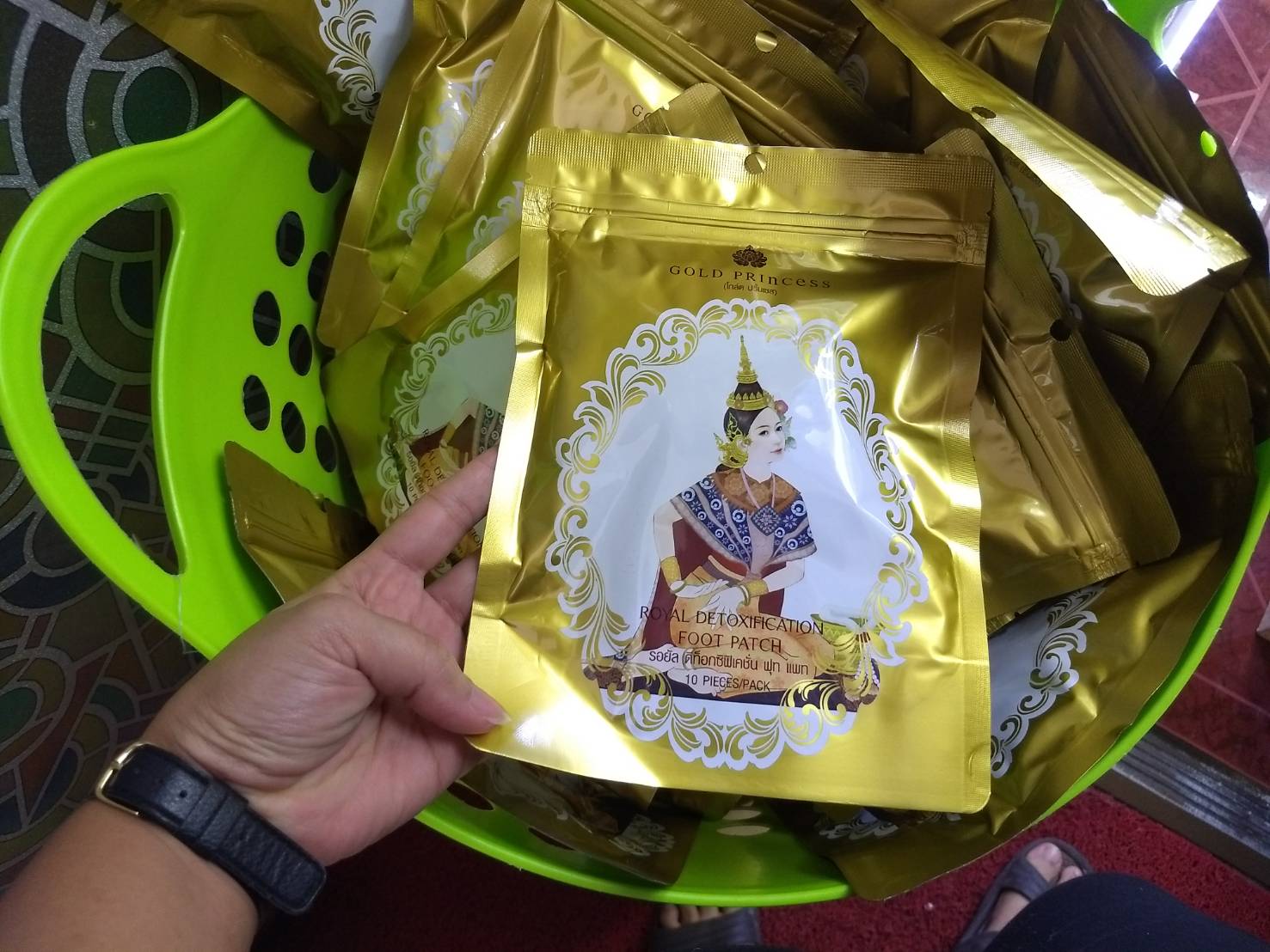 Royal detoxification foot patch รอยัล ดีท็อกซิฟิเคชั่น ฟุท แพท (10 / แพค)