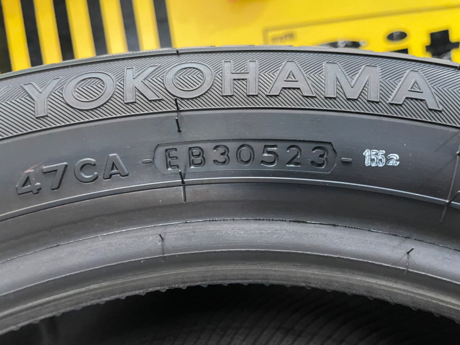 YOKOHAMA E70 185/60R15 ยางใหม่ปี2023