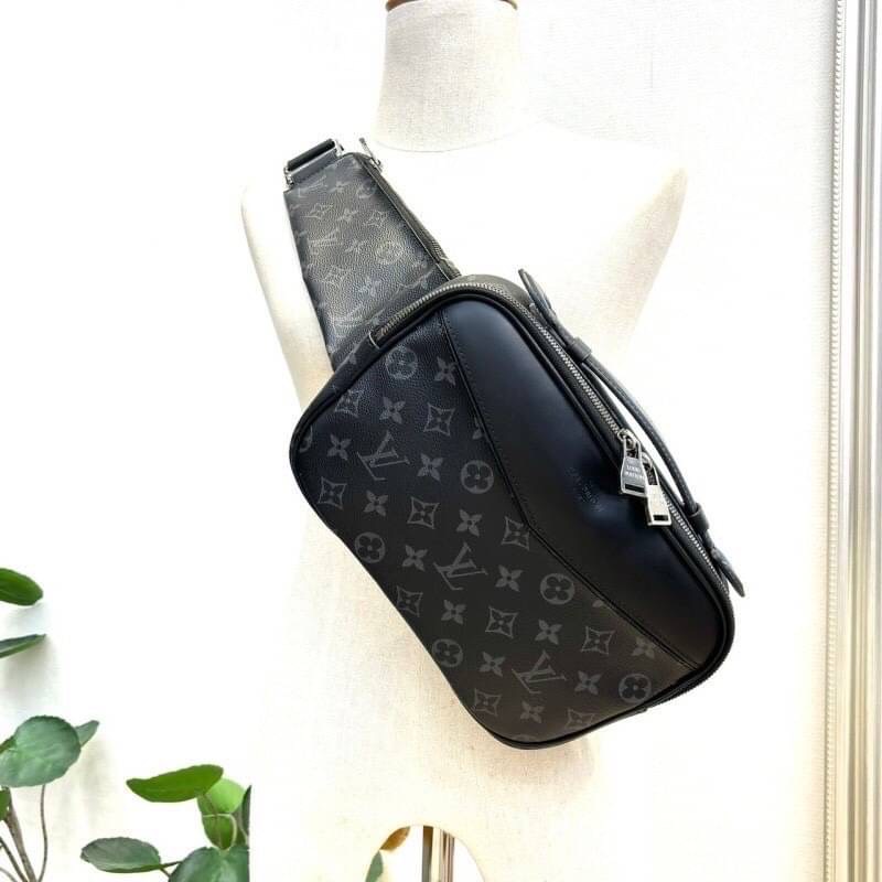 LOUIS VUITTON Bumbag Monogram Eclipse