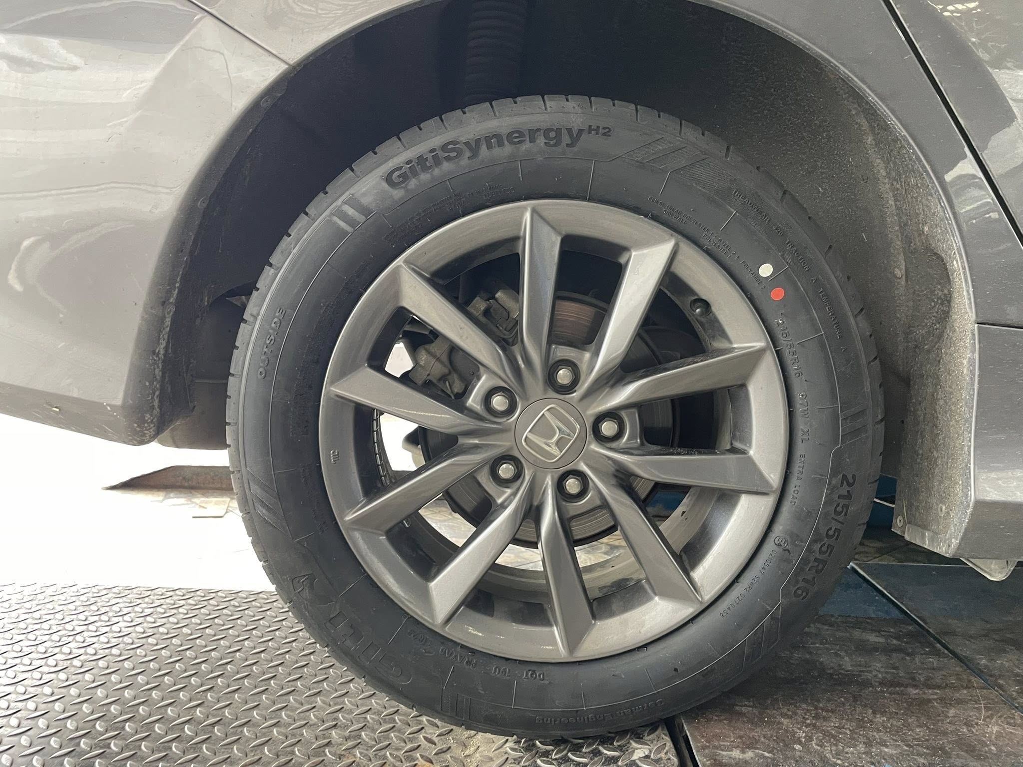 HONDA_CIVIC🚘เปลี่ยนยาง 🛞🐘#GITI_SynergyH2_215/55R16