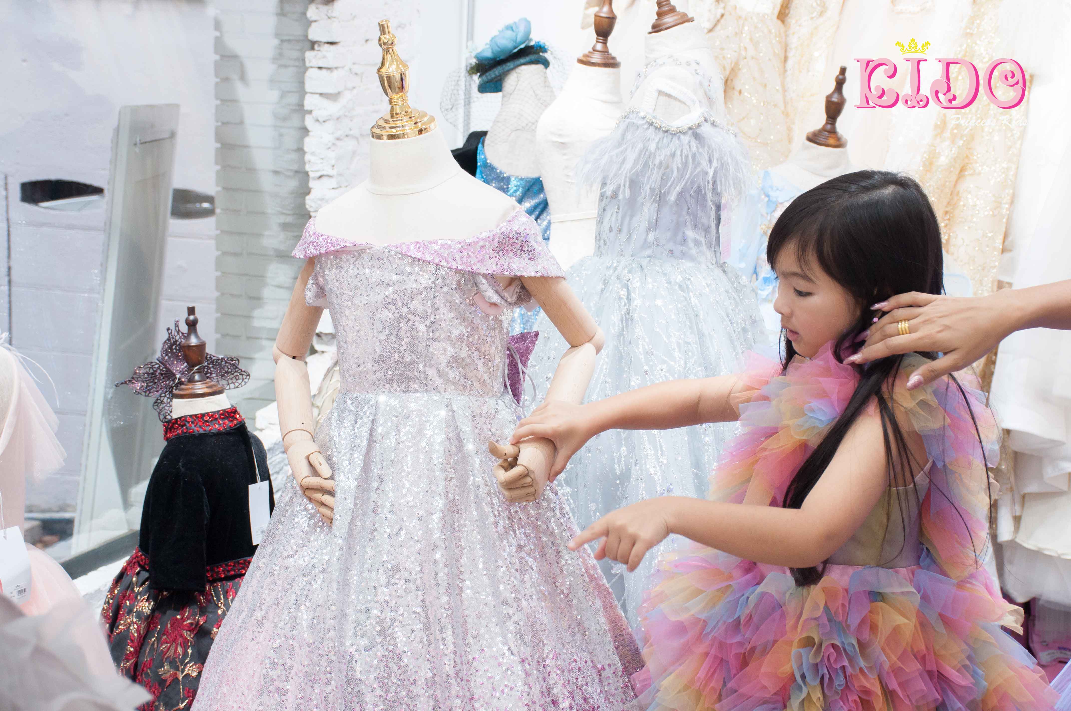 เช่าชุดเด็ก*มีหน้าร้านอยู่รัชดา ลองได้ เปลี่ยนได้ ถ่ายรูปเองจากสินค้าจริง*W18207 ชุดราตรีเด็กออกงาน สีสันสดใส ชุดเดินแบบเด็ก ชุดประกวดเด็ก