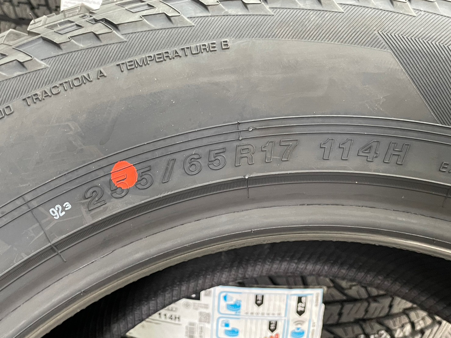 YOKOHAMA GEOLANDAR AT G015 255/65R17 ยางใหม่ปี2023 (4เส้น)