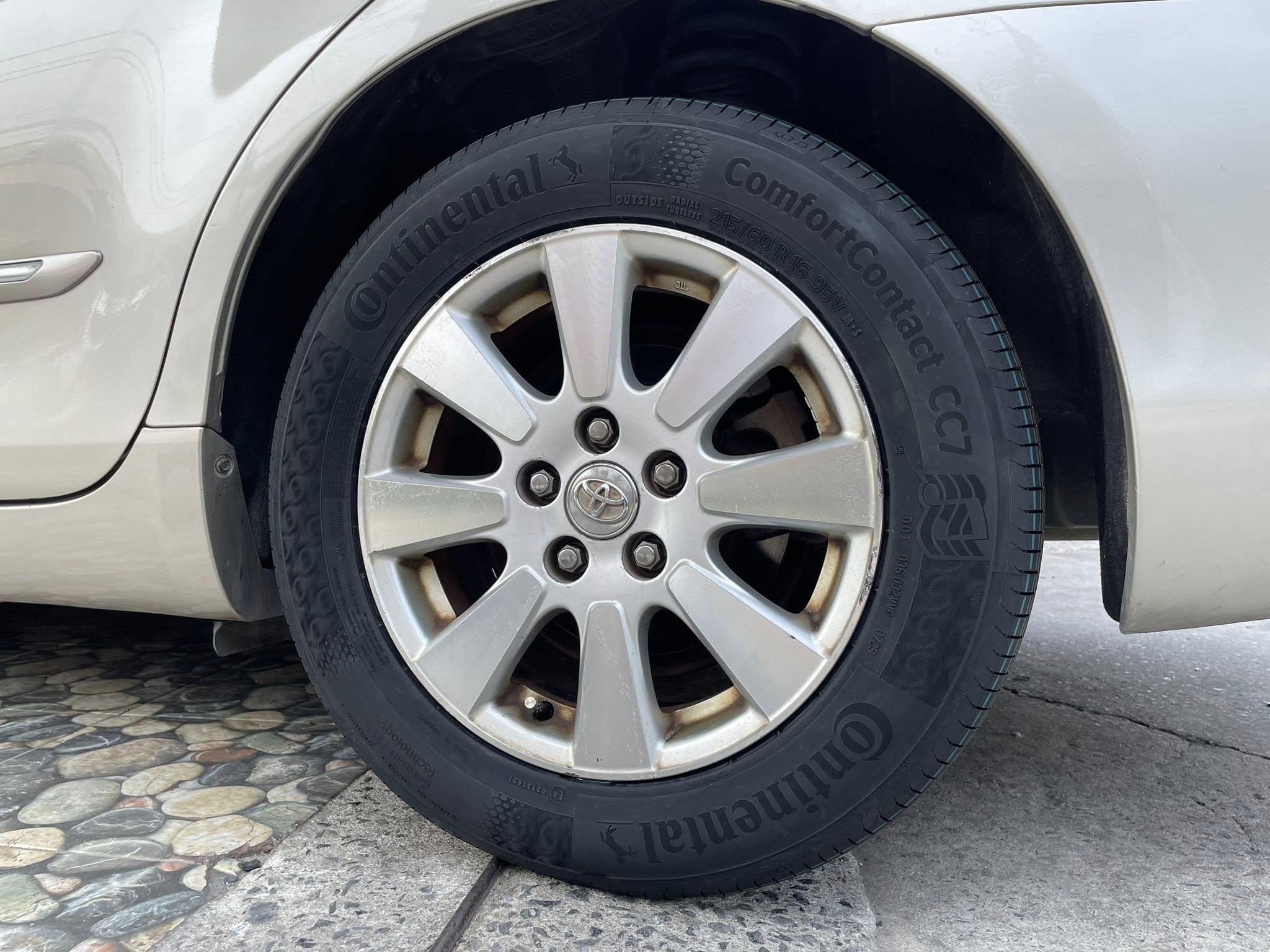 #TOYOTA_CAMRY🚘เปลี่ยนยาง 🛞🐘#Continental_CC7_215/60R16 ❤️ 🛞 #บริการตั้งศูนย์ล้อ