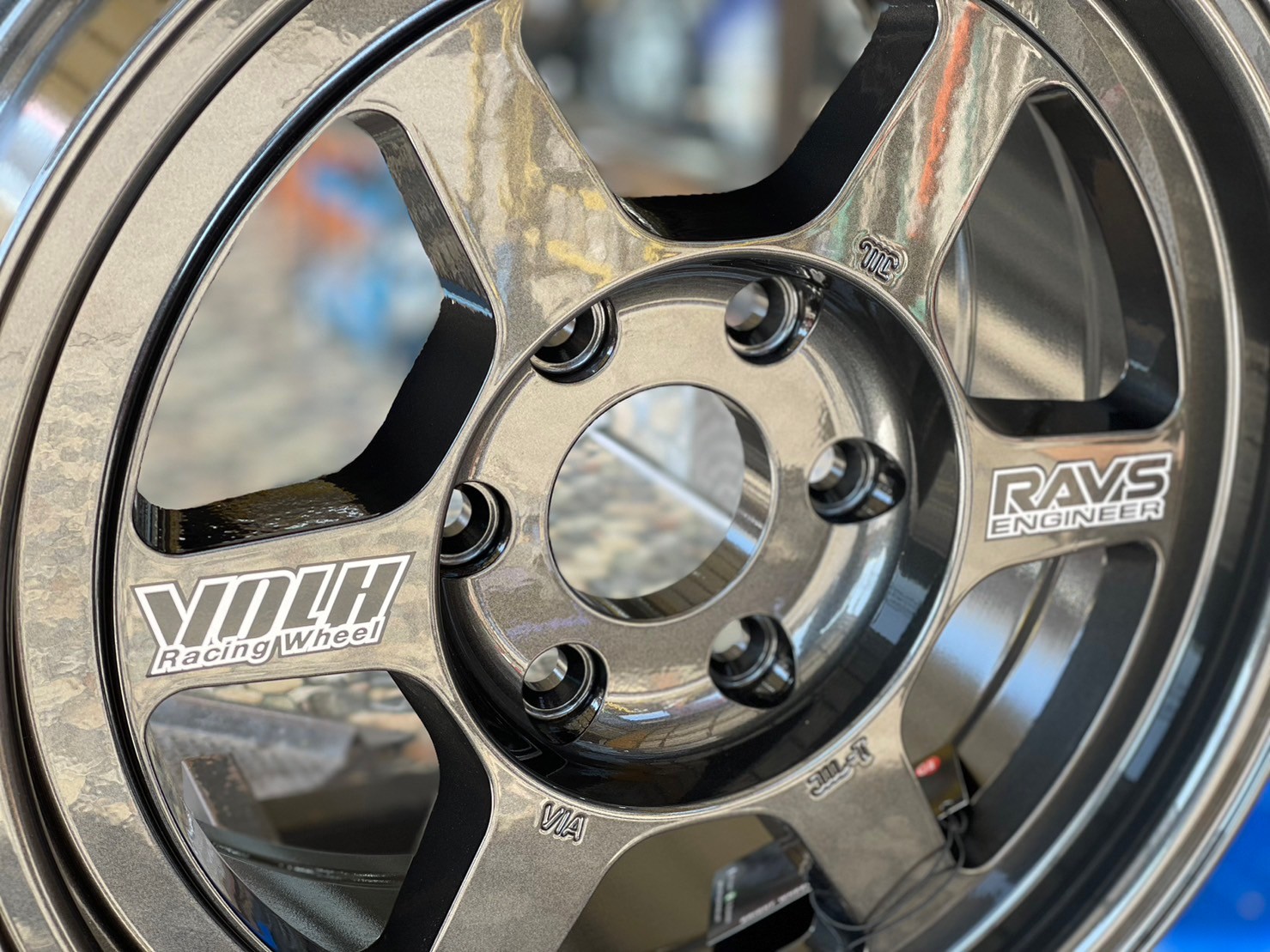 #TE37 16x8 ET25 6x130 สีเทากัน สำหรับรถตู้รุ่นใหม่