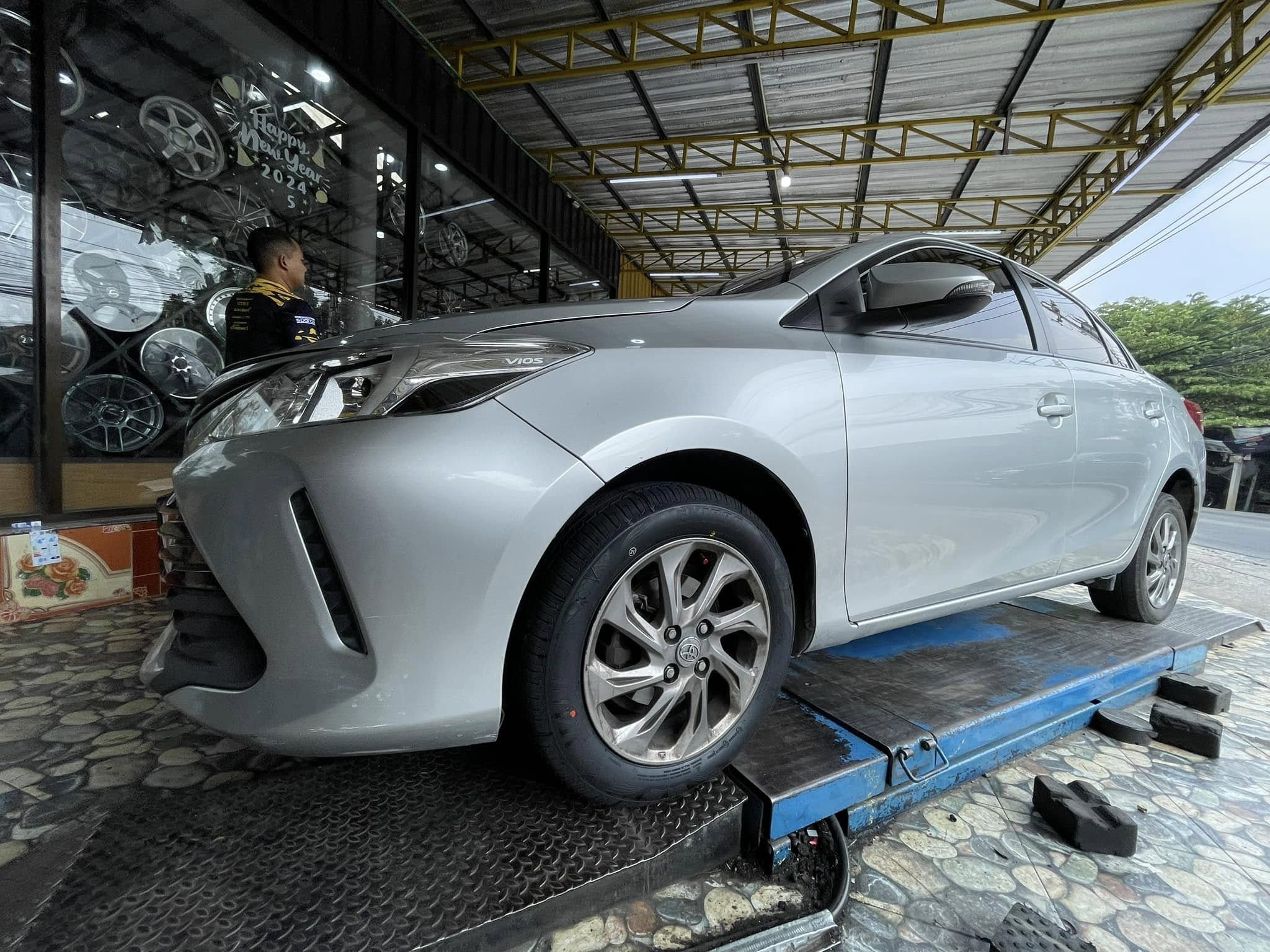 🚘 #TOYOTA_VIOS🛞 เปลี่ยนยาง #OTANI #EK1000 185/60R15