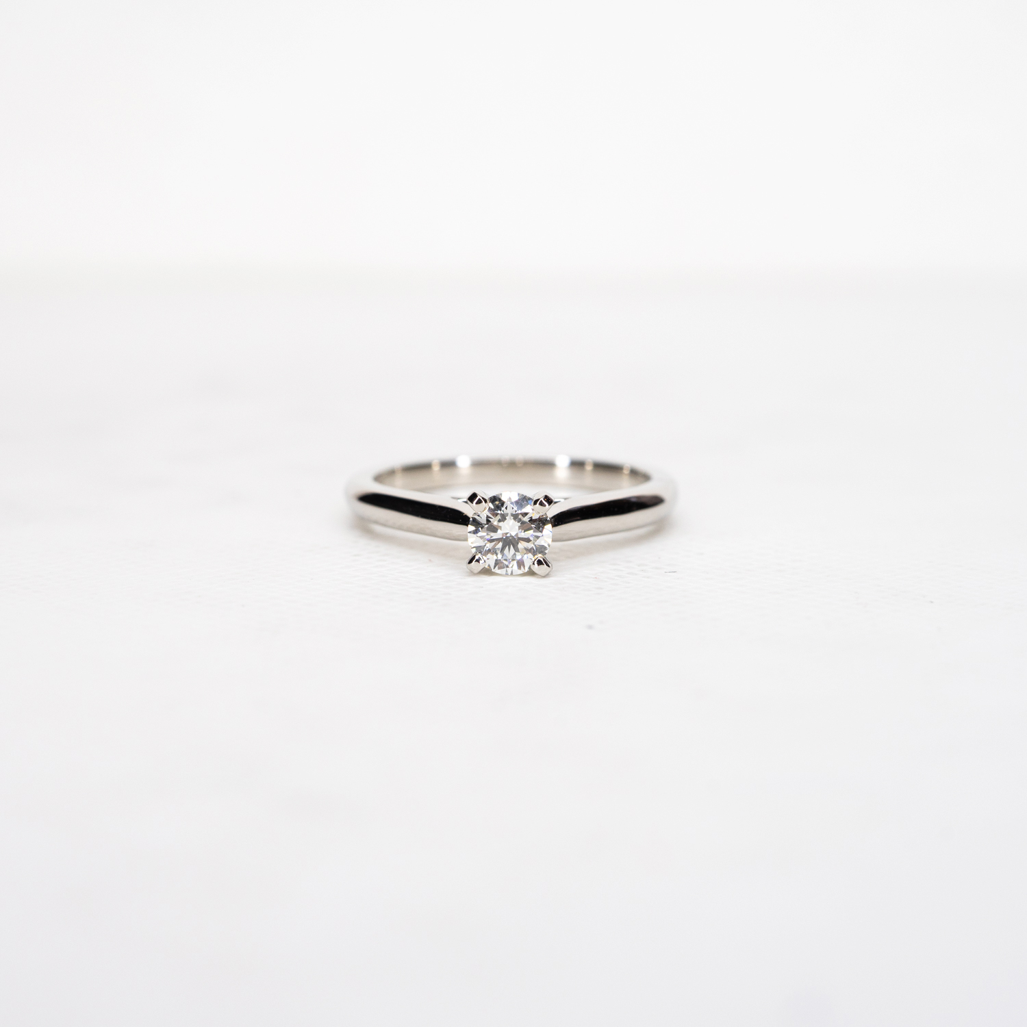 แหวน Cartier 1895 Solitaire ring Platinum950 with 0.20ct F VS1 ไซส์ 48# (Used)กล่องและการ์ดและใบเซอร์GIA