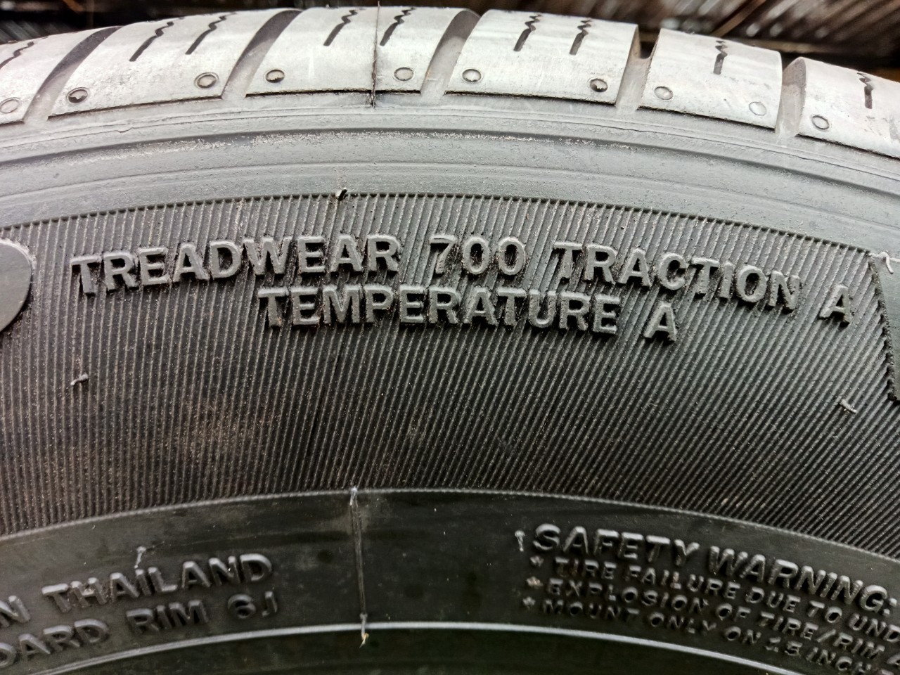 ยางใหม่ ATLAS FORCE HP 195/65R15 ยางใหม่ปี 2022 (ยางมี3เส้น )