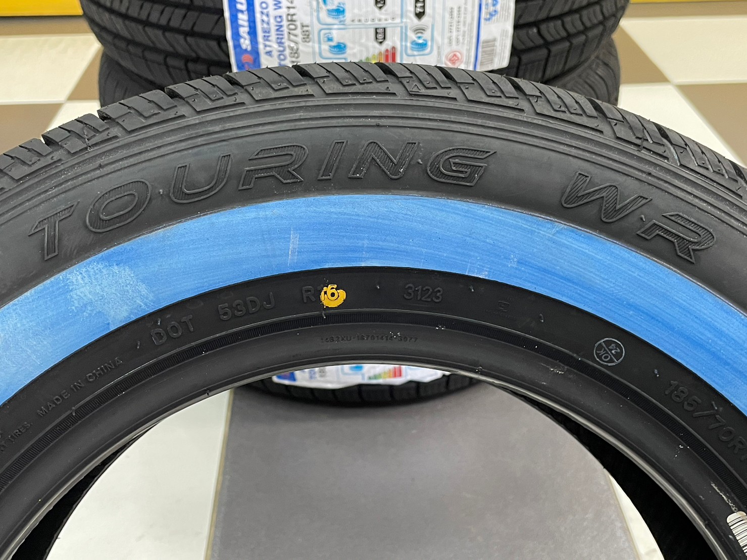 ยางใหม่ขอบขาว SAILUN 185/70R14 ยางใหม่ปี2023