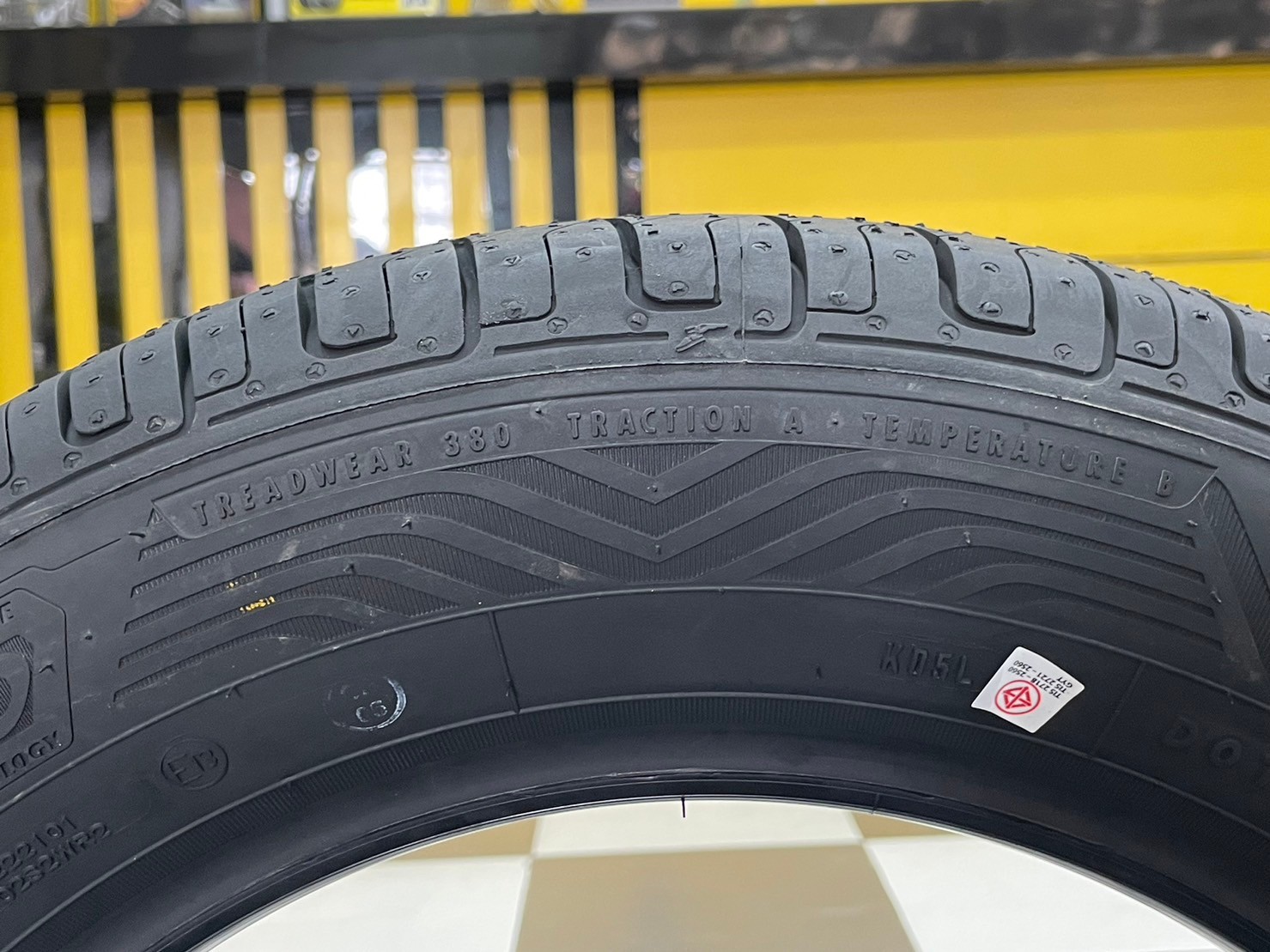 #GOODYEAR Assurance DuraPlus 2 185/65R15 ยางใหม่ปี2024