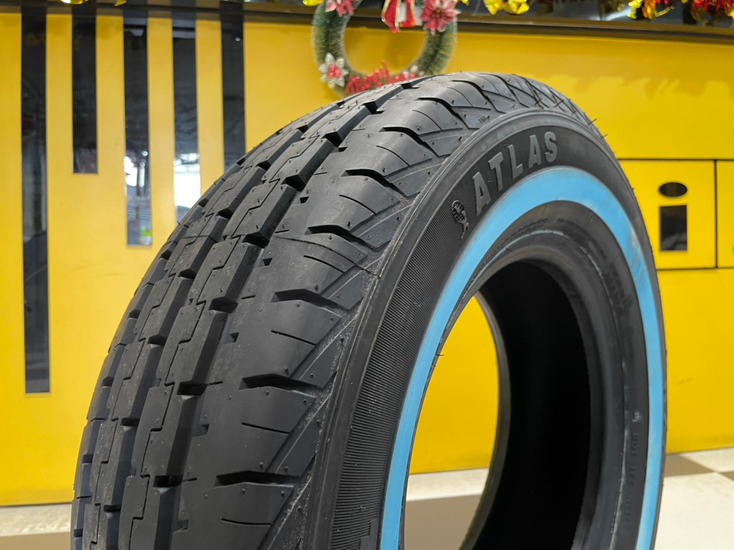 ยางขอบขาวแท้ ATLAS R772 195R14 ยางใหม่ปี2023