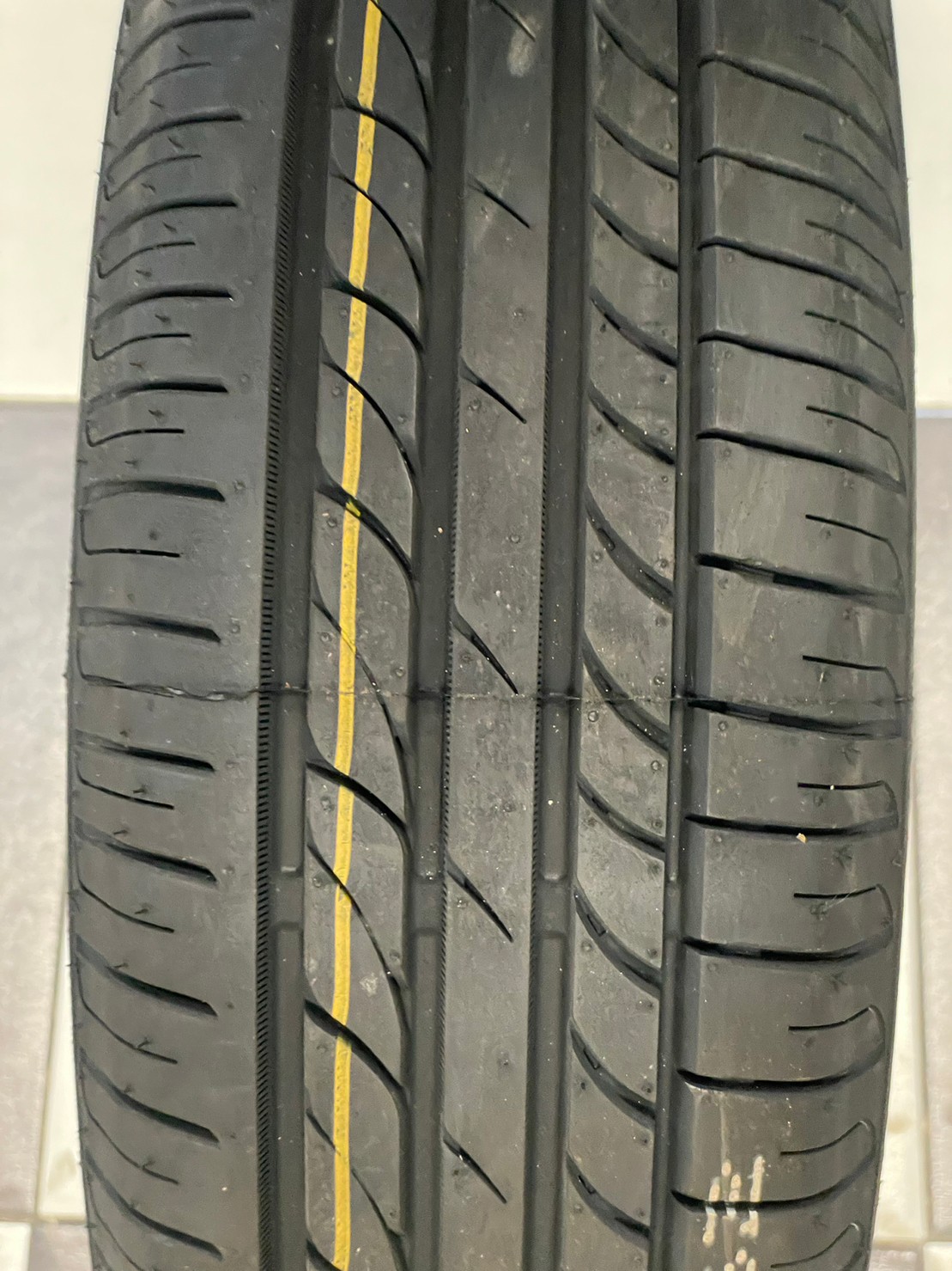 ยาง OTANI EK1000 ขนาด 175/70R14 ยางปี23 1เส้น ยางปี22 2เส้น (3เส้น) ราคา2700บาท พร้อมติดตั้งฟรี
