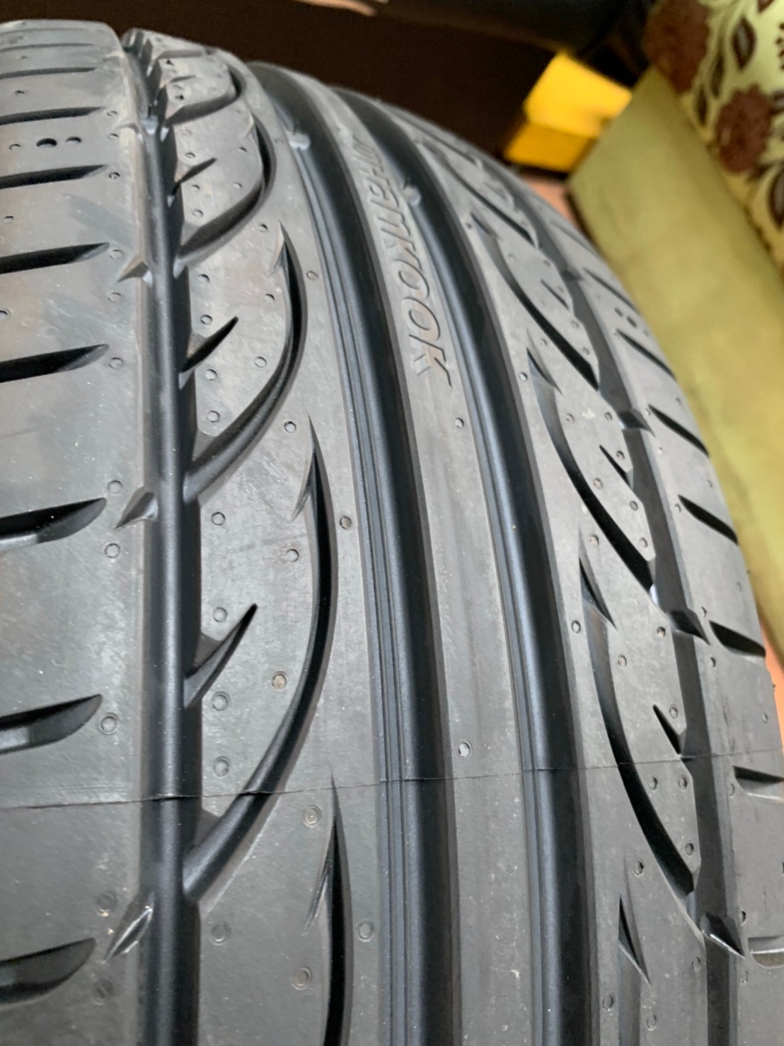 Hankook Ventus V12 205/45R17 ยางสปอร์ต นุ่มเงียบ