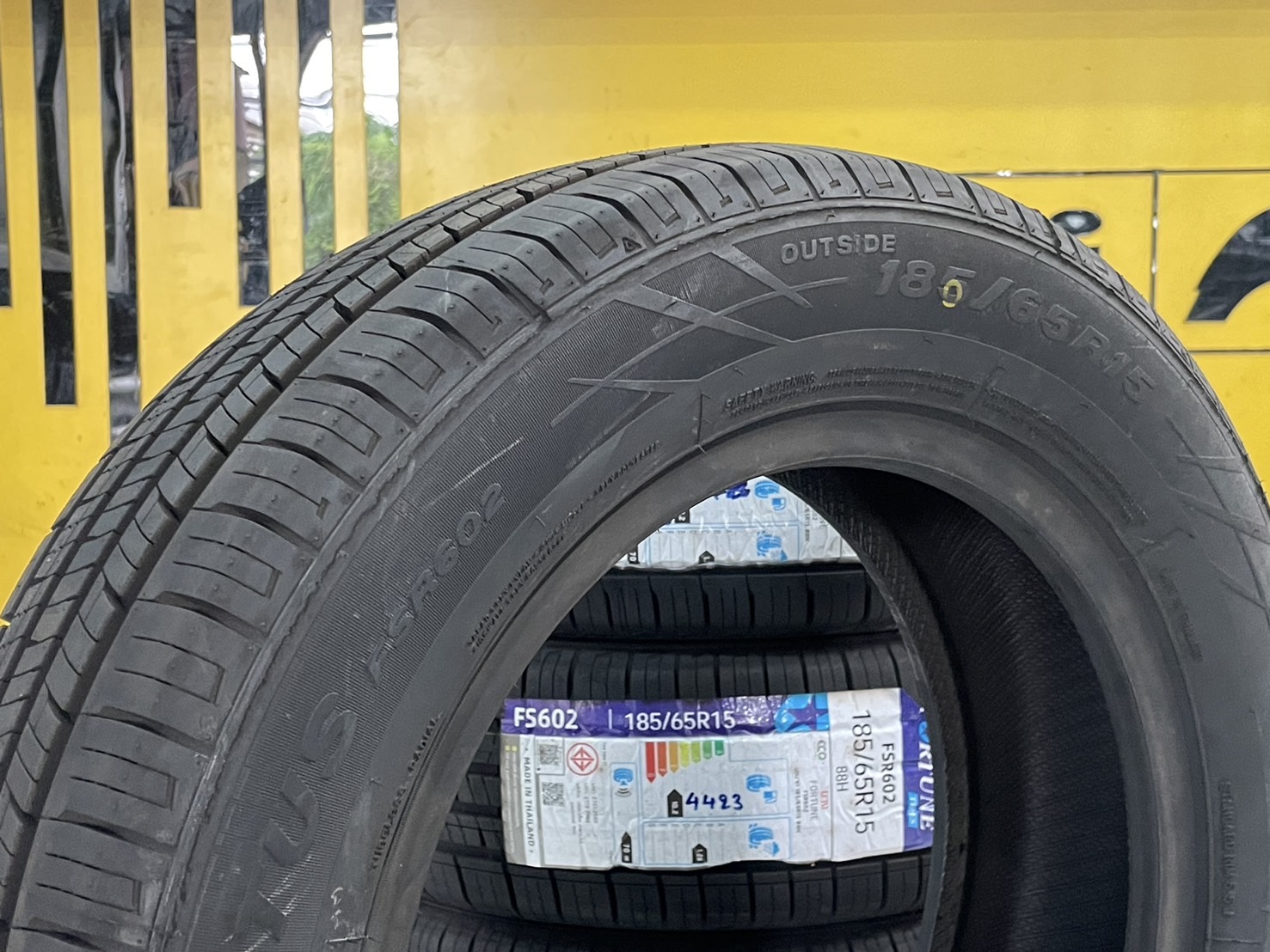 ยางใหม่FORTUNE (ฟอร์จูน) 185/65R15 ยาง Made in Thailand ยางปลายปี23 นุ่มเงียบ รีดน้ำดี (4เส้น)