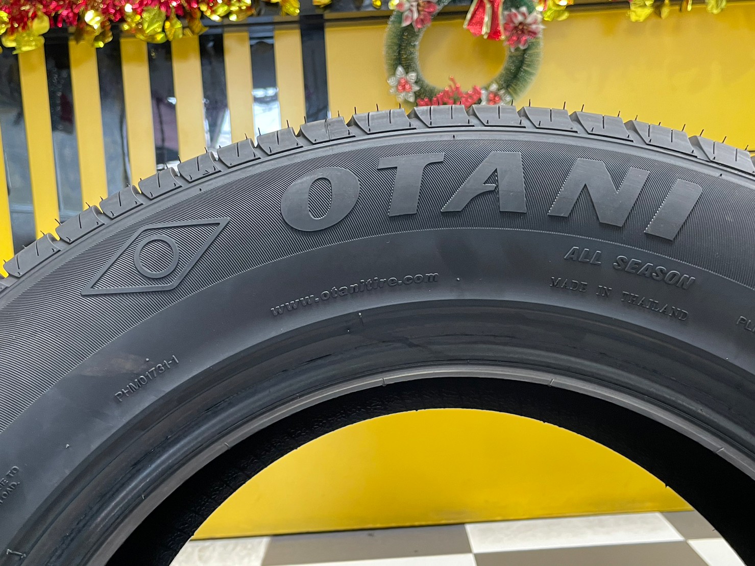 OTANI SA1000 235/65R17 ยางใหม่ปี2023 ราคาพิเศษพร้อมติดตั้งฟรี สามารถสอบถามเพิ่มเติมได้ค่ะ