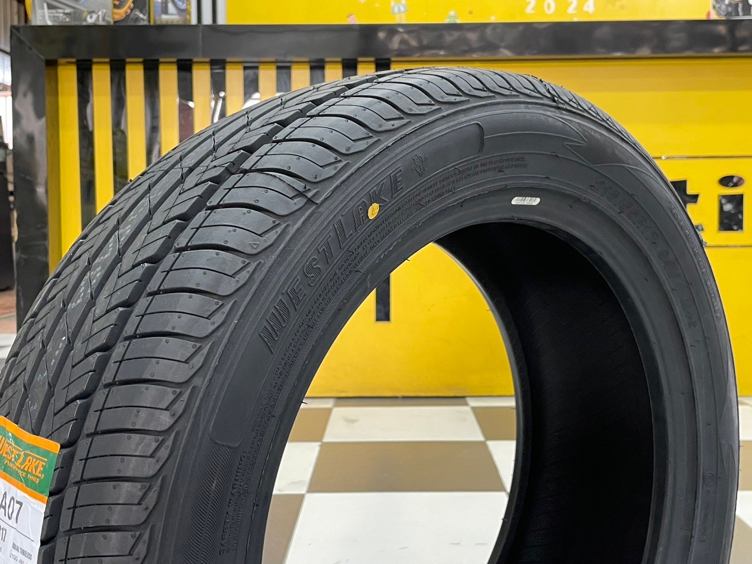 Westlake SA07 215/55R17 ยางใหม่ปี2024 ที่สุดของความประหยัด พร้อมสมรรถนะของยางที่คุ้มราคา ยางไทย มีรับประกัน 100วัน
