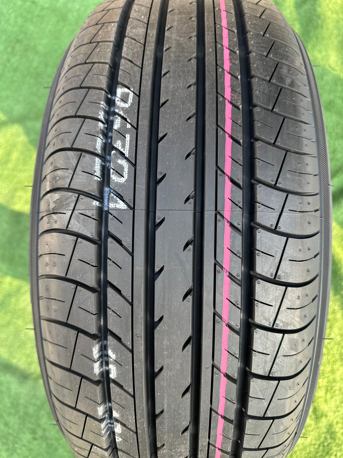 YOKOHAMA E70 215/55R17 ยางใหม่ปี2023