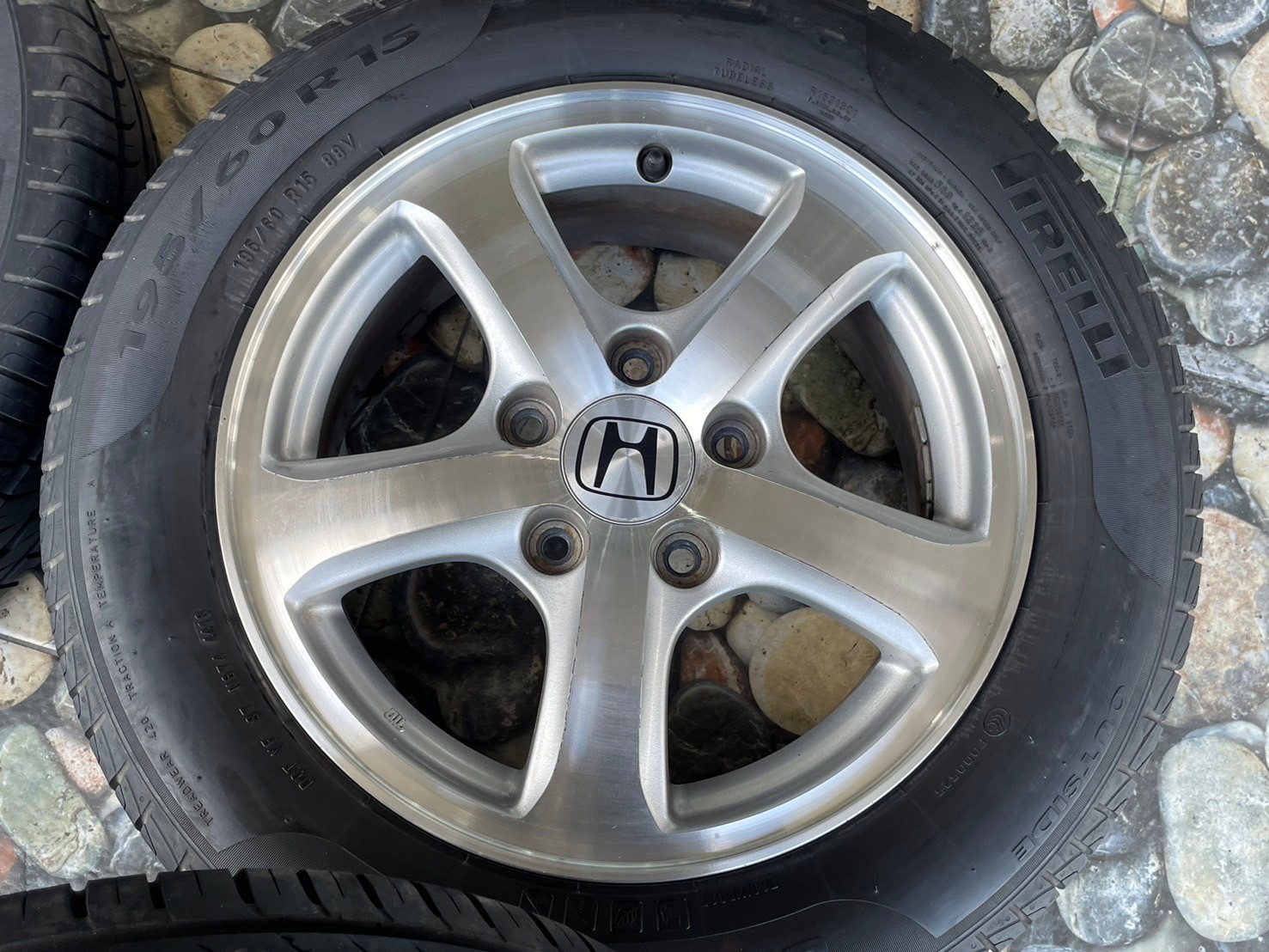 ล้อแม็กซ์ขอบ15 #Honda Civic 5x114 พร้อมยาง195/60R15 สภาพพร้อมใช้งาน