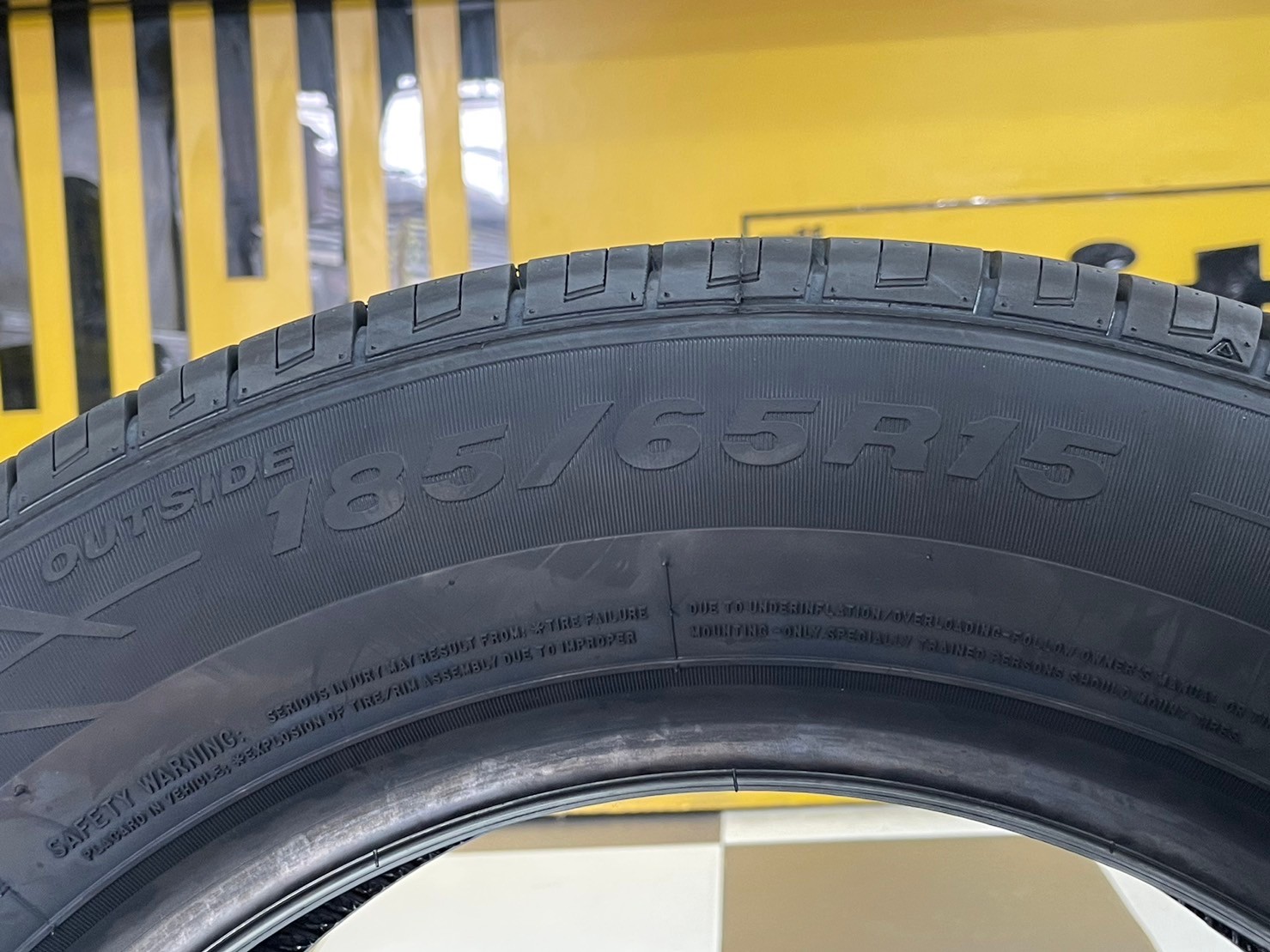 ยางใหม่ AUSTONE SP602 185/65R15 ยางผลิตไทย คุ้มค่ารับประกันบาดบวมเบียดตำ365วันเคลมฟรี ยางใหม่ปี2024