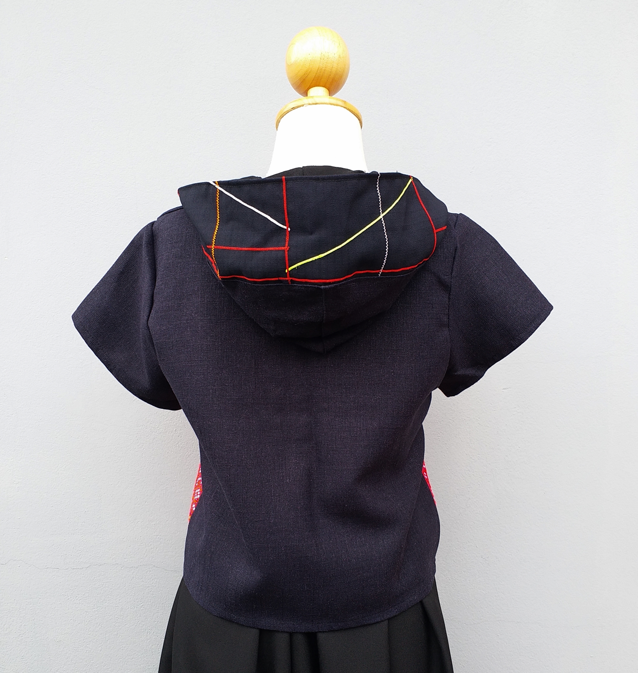 เสื้อฮู้ด ผ้าปักมือโทนชมพูอมส้ม