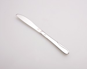 89 มีดเนย ทวินฟิช ลาย Charm