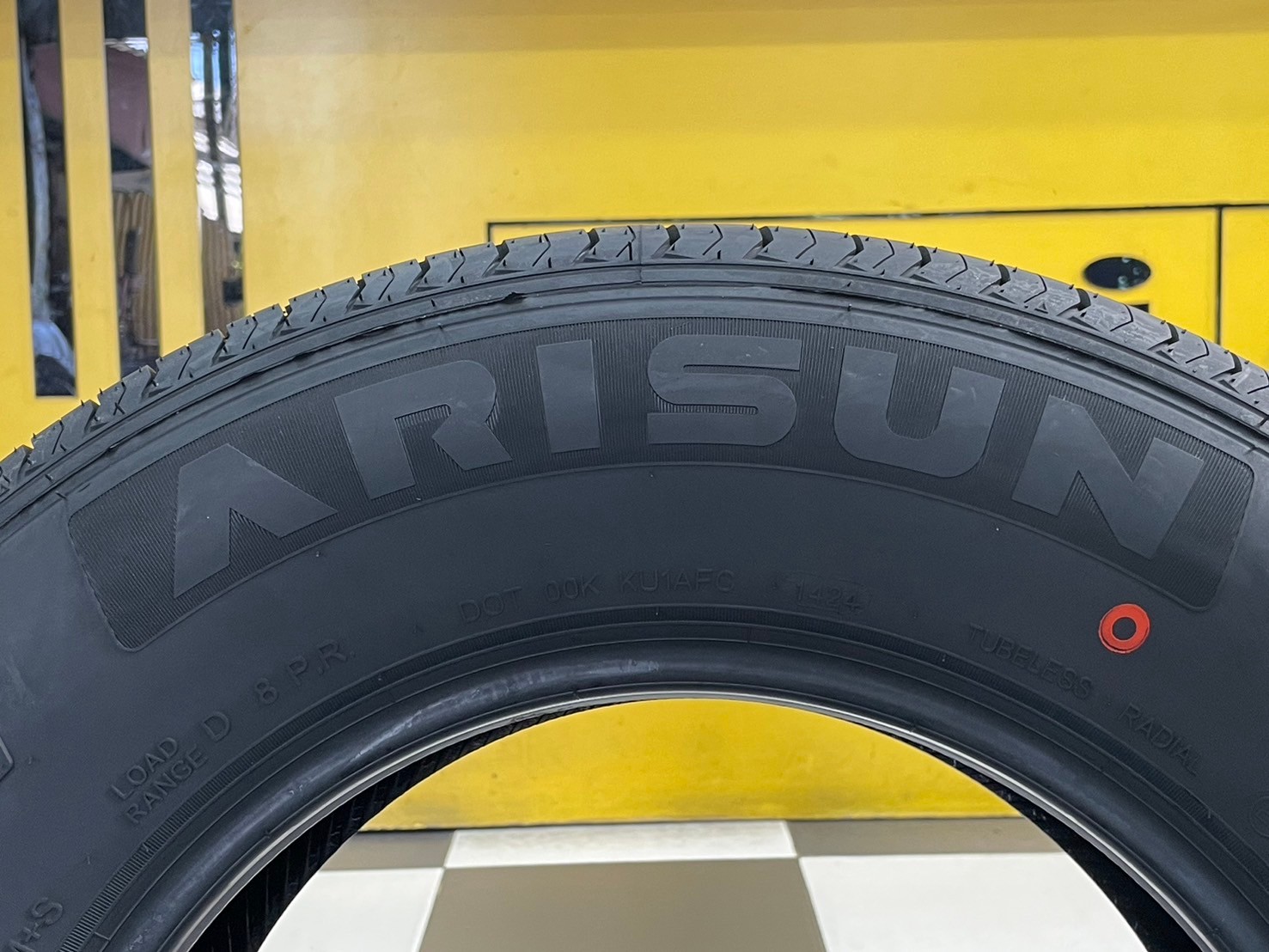 ยางกระบะบรรทุก 𝗔𝗿𝗶𝘀𝘂𝗻 🔴 ZX15 🔴 215/70R15 ยางใหม่ปี2024