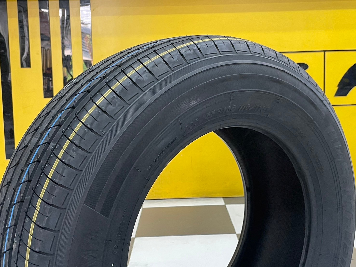 ยางใหม่โยโกฮาม่า #Yokohama BluEarth-VAN #RY55 235/65R16 ยางใหม่ปี2024