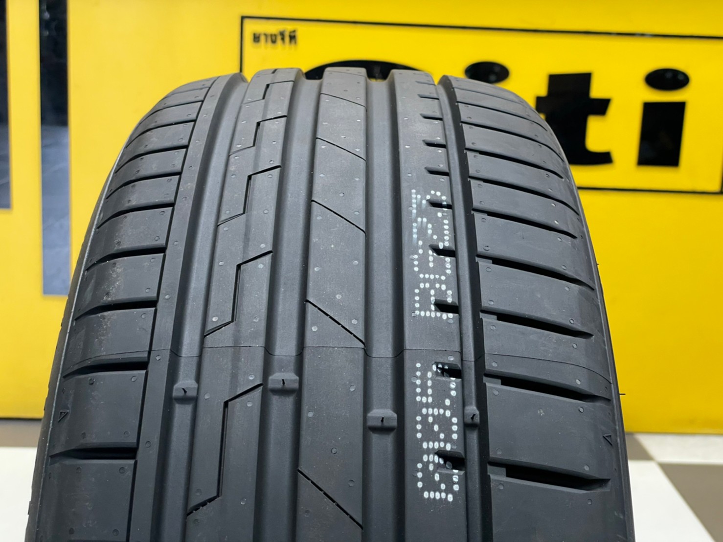 GITI SportS2 245/45R20 ยางใหม่ปี2022 ราคาโปรโมชั่นพิเศษ พร้อมติดตั้งฟรี