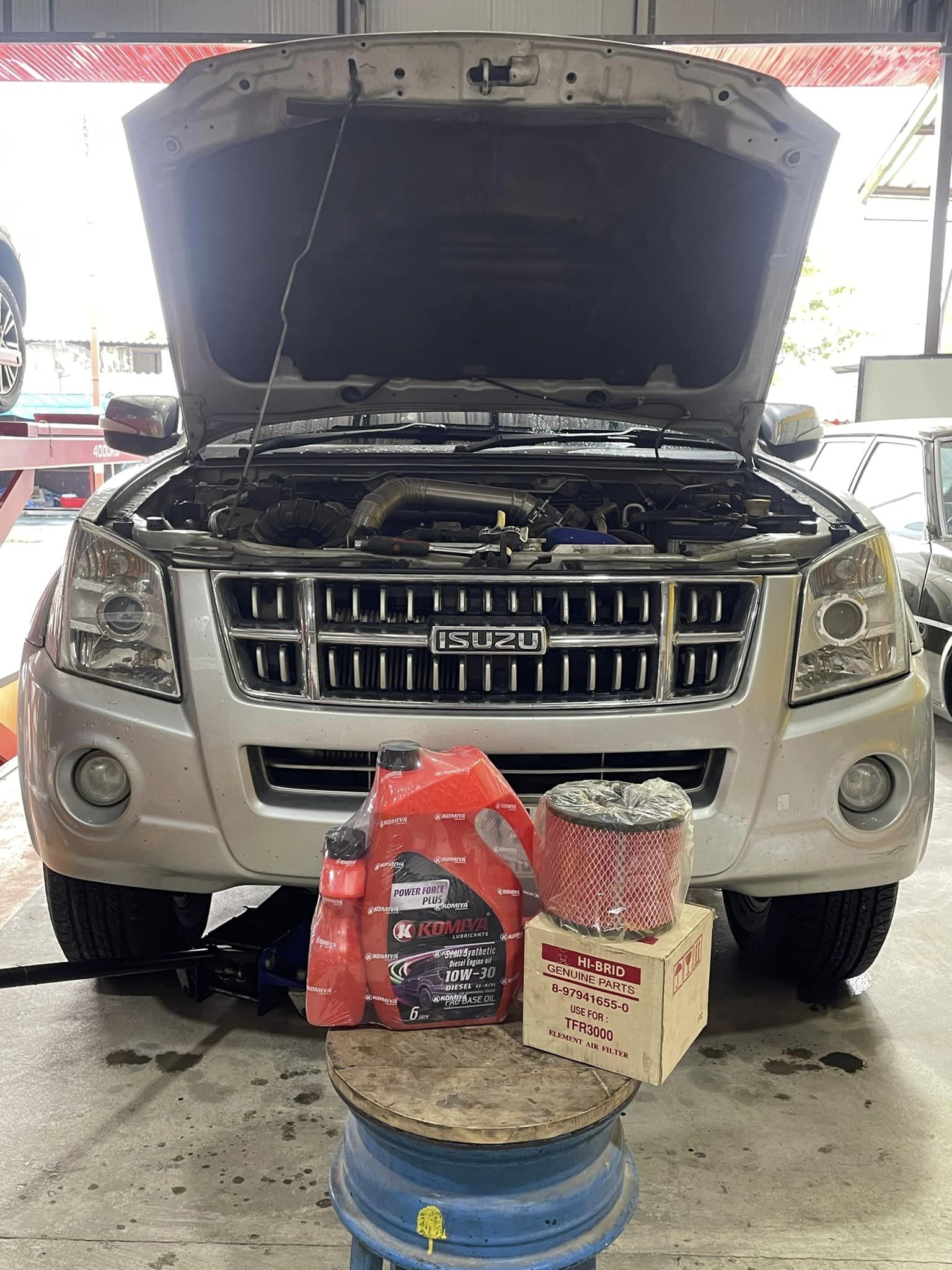 ISUZU_MU-X ⛽️#น้ำมันเครื่องสังเคราะห์💯 #แบรนด์คุณภาพดี #KOMIYA POWER FORCE PLUS 10W-30 #กรองน้ำมันเครื่อง #กรองอากาศ💯