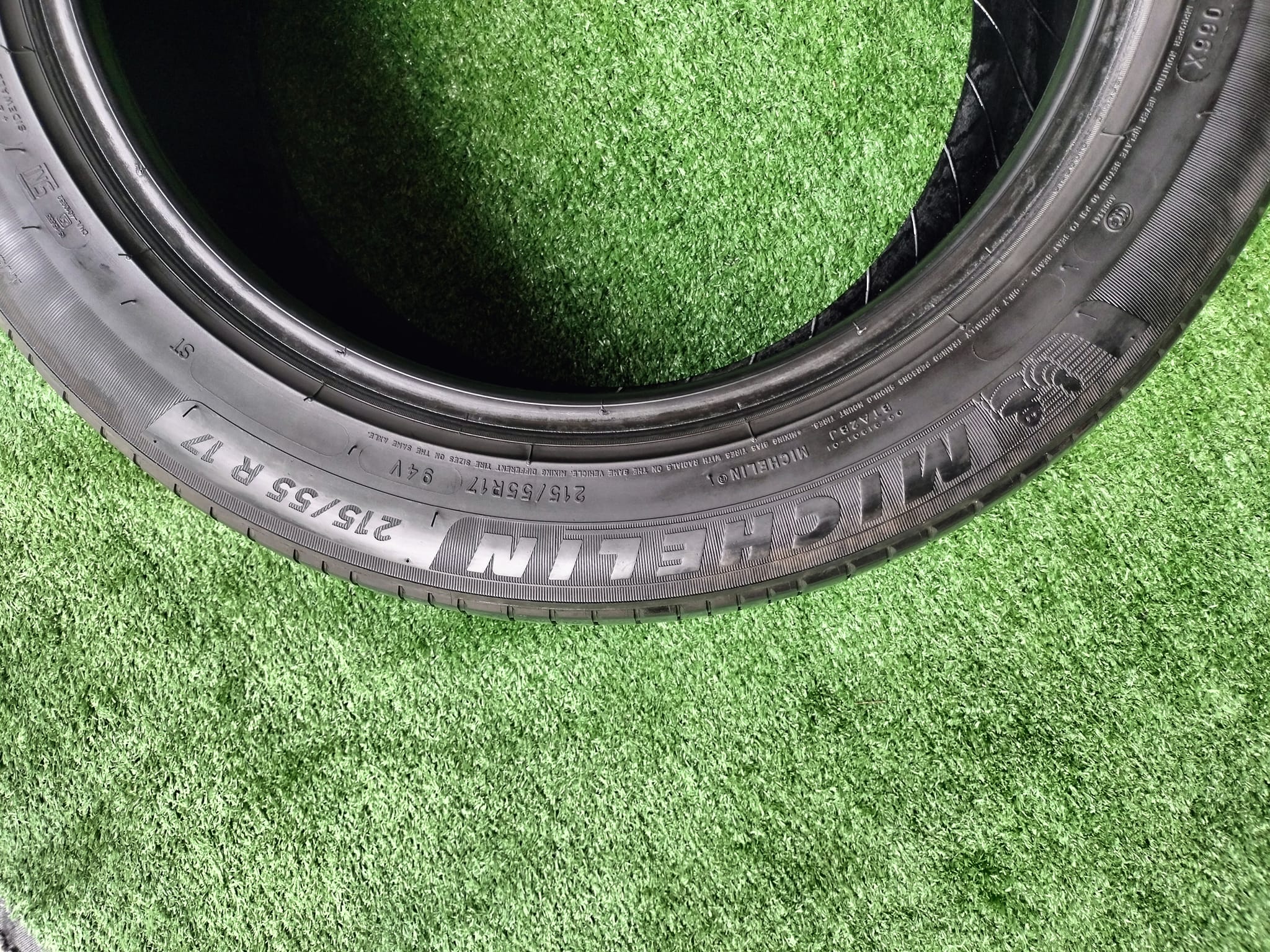 ยางมือ2 สภาพดี ก หนา ขอบ17" ยางยี่ห้อ MICHELIN 215/55R17