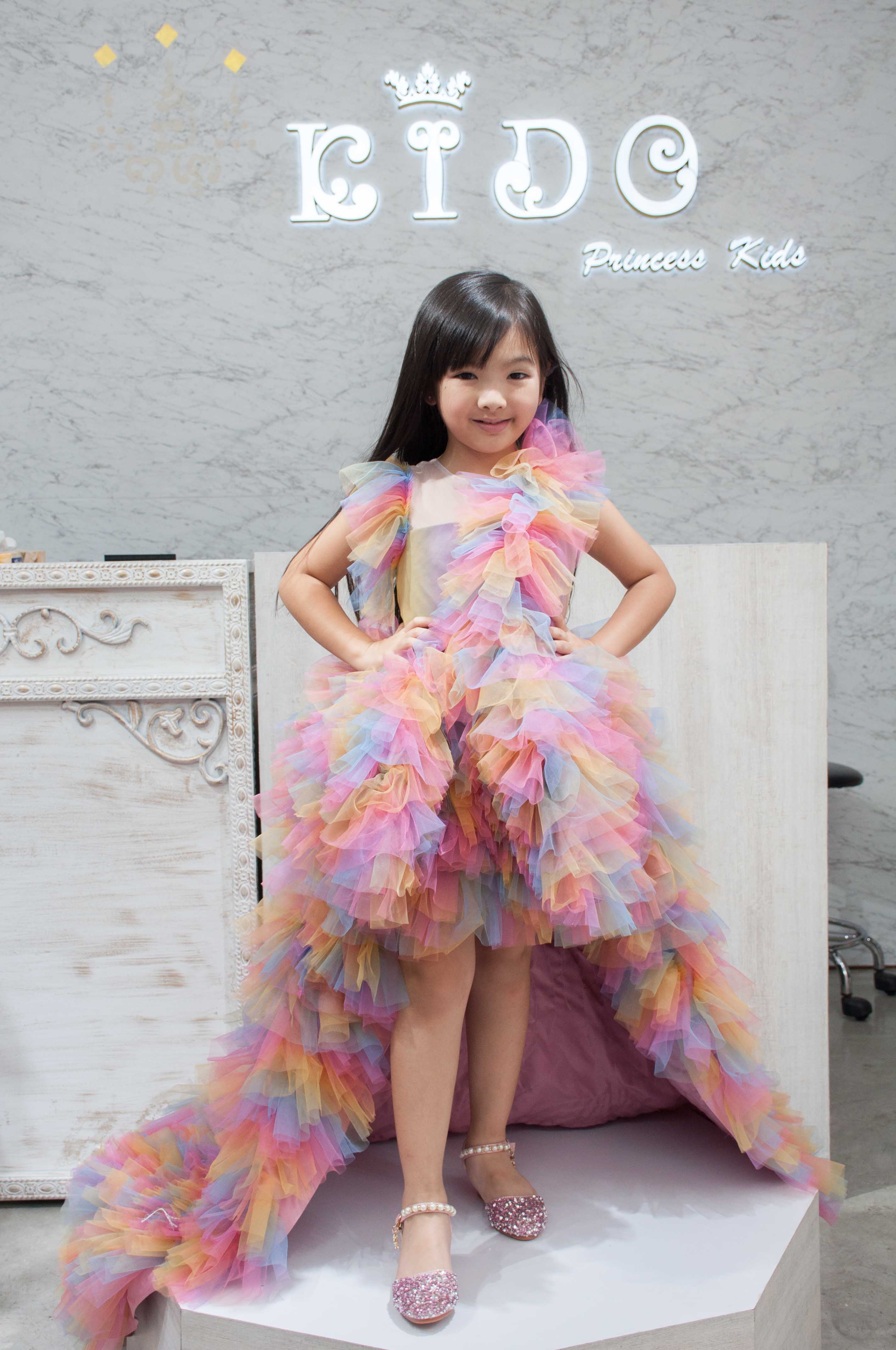 เช่าชุดเด็ก*มีหน้าร้านอยู่รัชดา ลองได้ เปลี่ยนได้ ถ่ายรูปเองจากสินค้าจริง*W18207 ชุดราตรีเด็กออกงาน สีสันสดใส ชุดเดินแบบเด็ก ชุดประกวดเด็ก