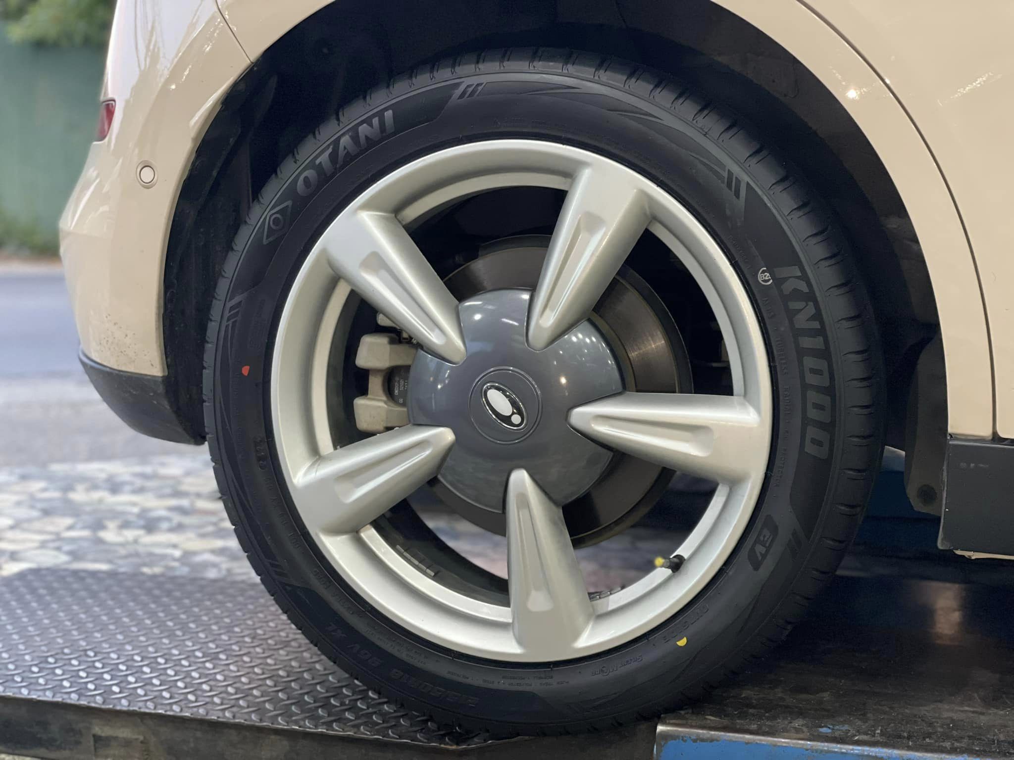 #รถEV #ORA_GOODCAT #OTANI #KN1000 215/50R18