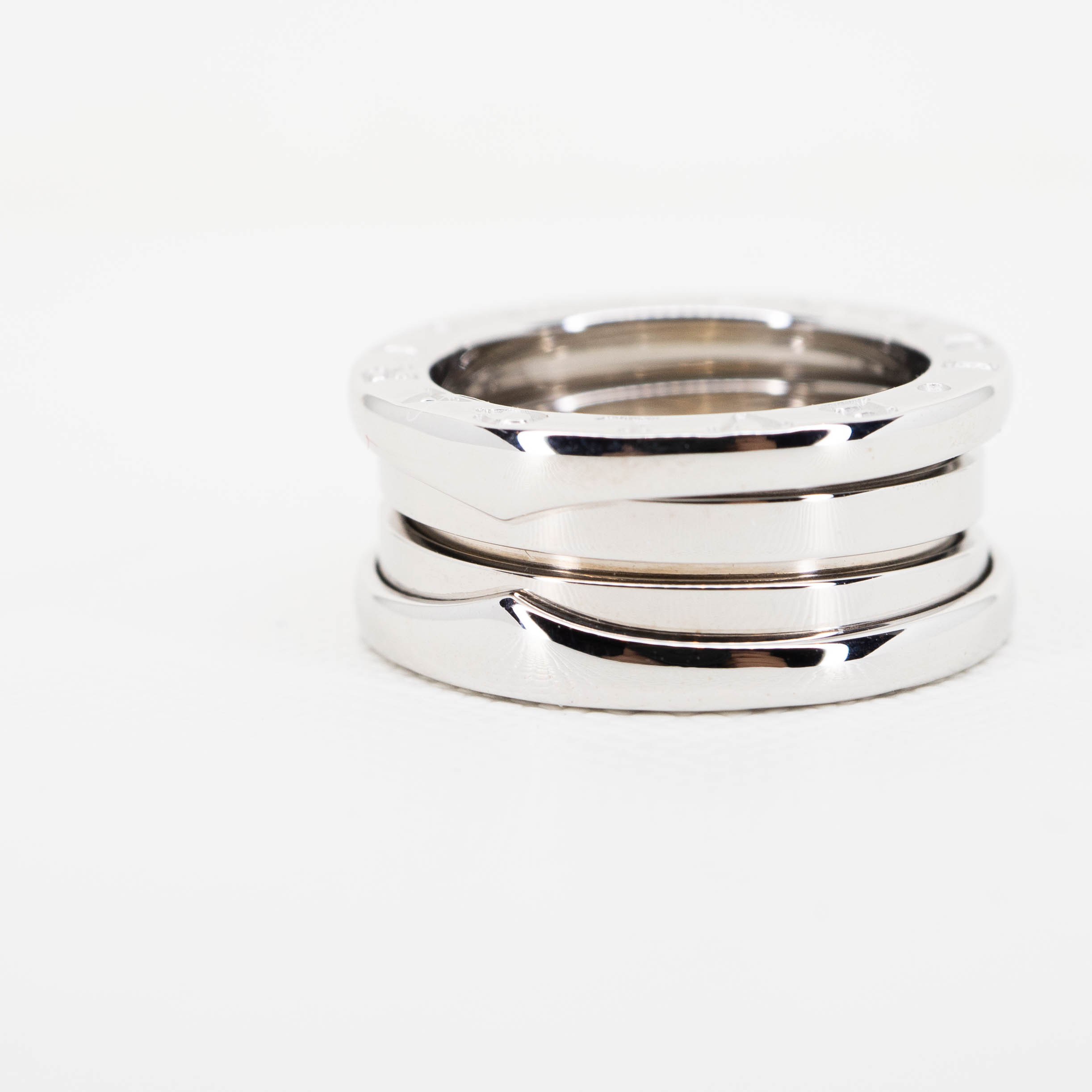 แหวน Bvlgari B.zero1 3band ทองขาว18K ไซส์ 48# (Used)