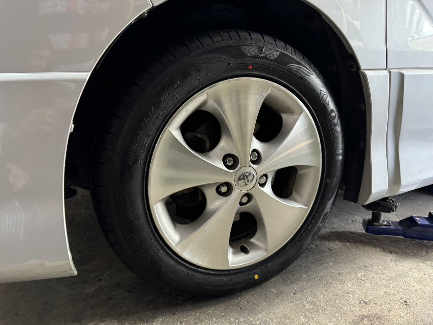 🚘 #TOYOTA_ALPHARD #มั่นใจใช้ยางโอตานิ เปลี่ยนยาง #OTANI_KC2000_225/55R17