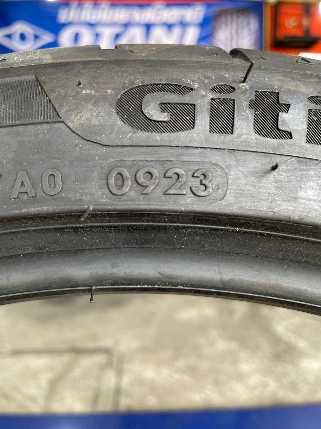 Giti SportS2 255/35R18 ยางใหม่ปี2023