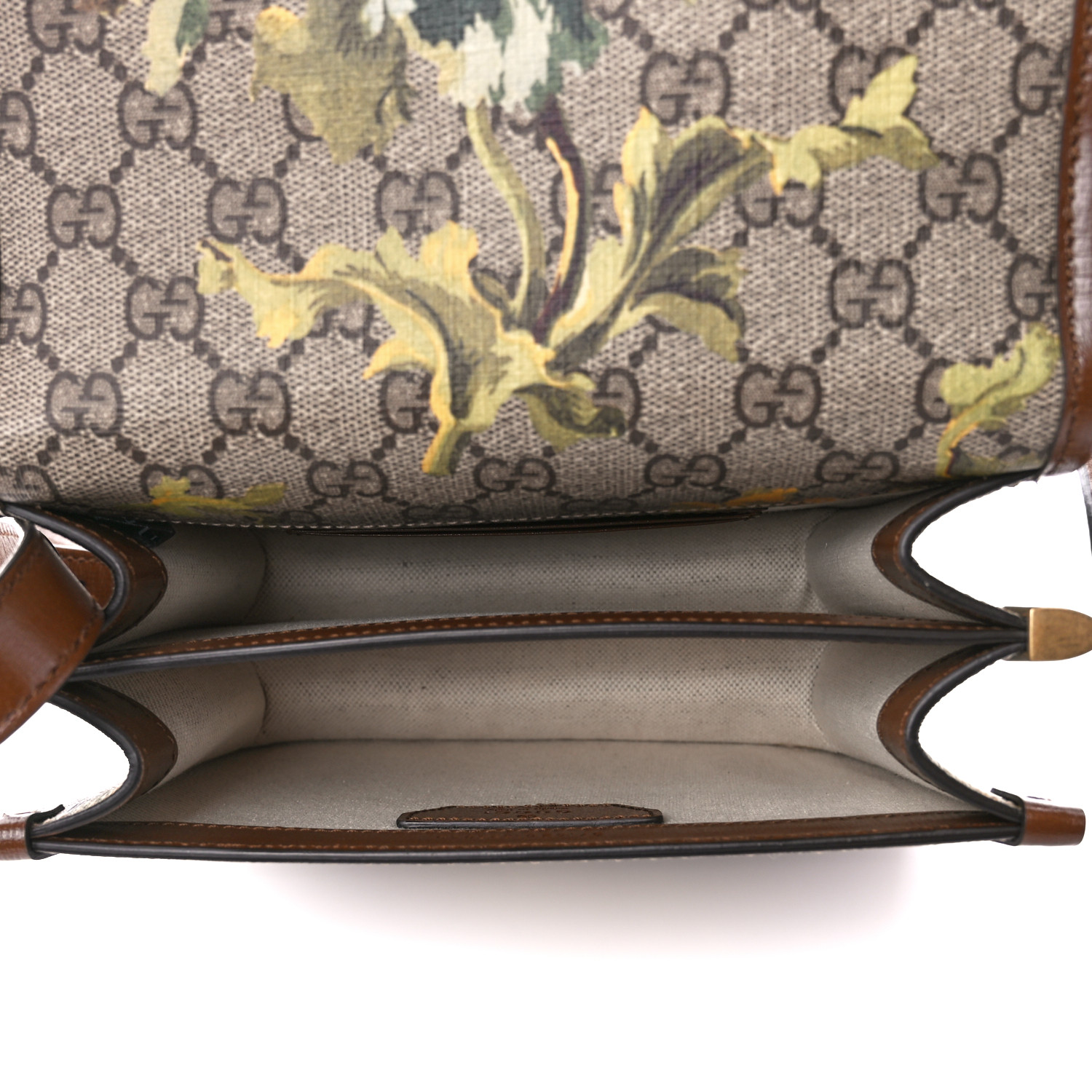 GUCCI GG Supreme Monogram Carnation Shoulder Bag Cross Body มือสอง