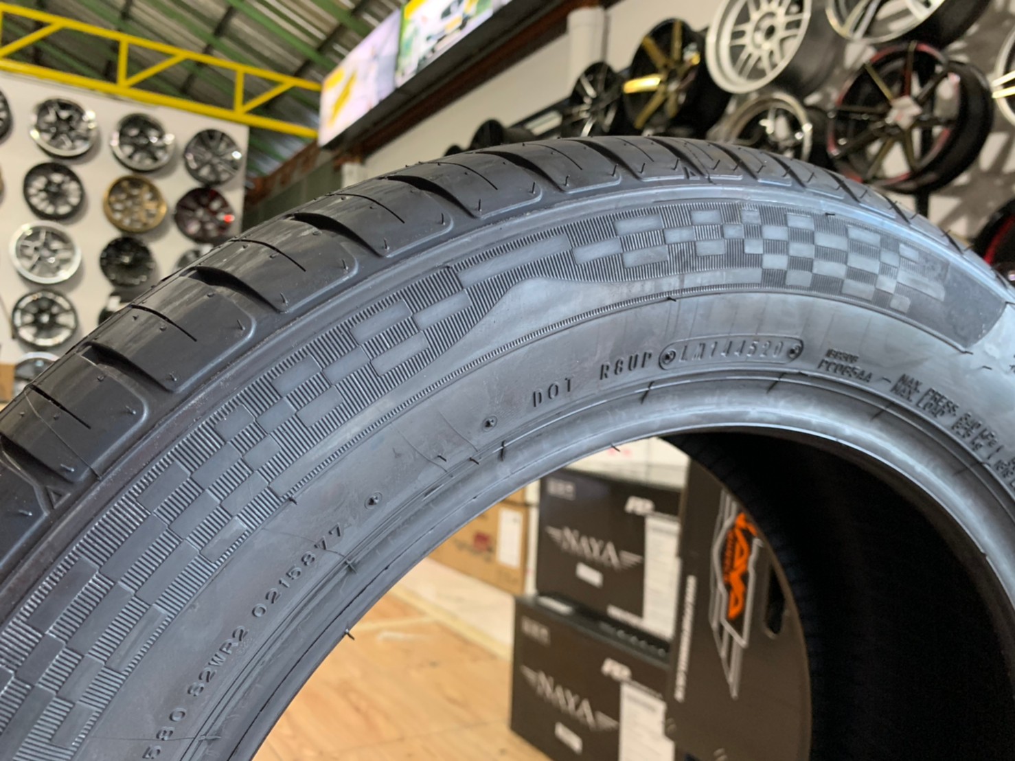 ยางใหม่ 225/50R17 ยางรถยนต์ FIRENZA ST-01A