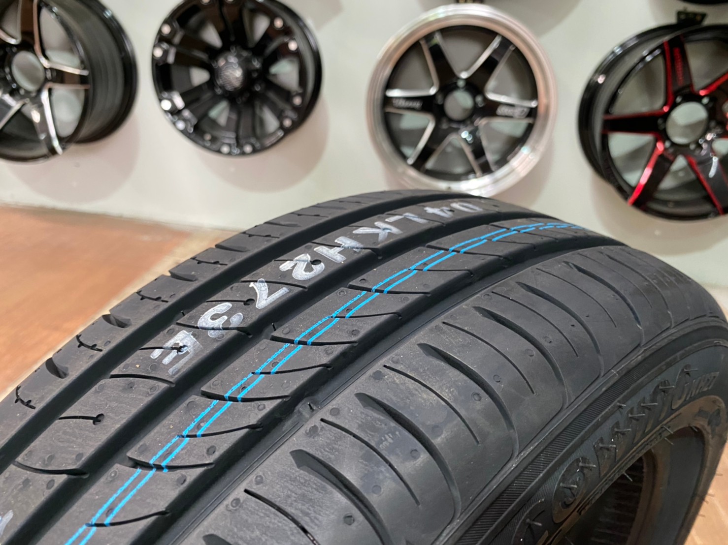 185-55R16 คัมโฮ KUMHO ยางอีโกคาร์นุ่มเงียบ พร้อมติดตั้งฟรี