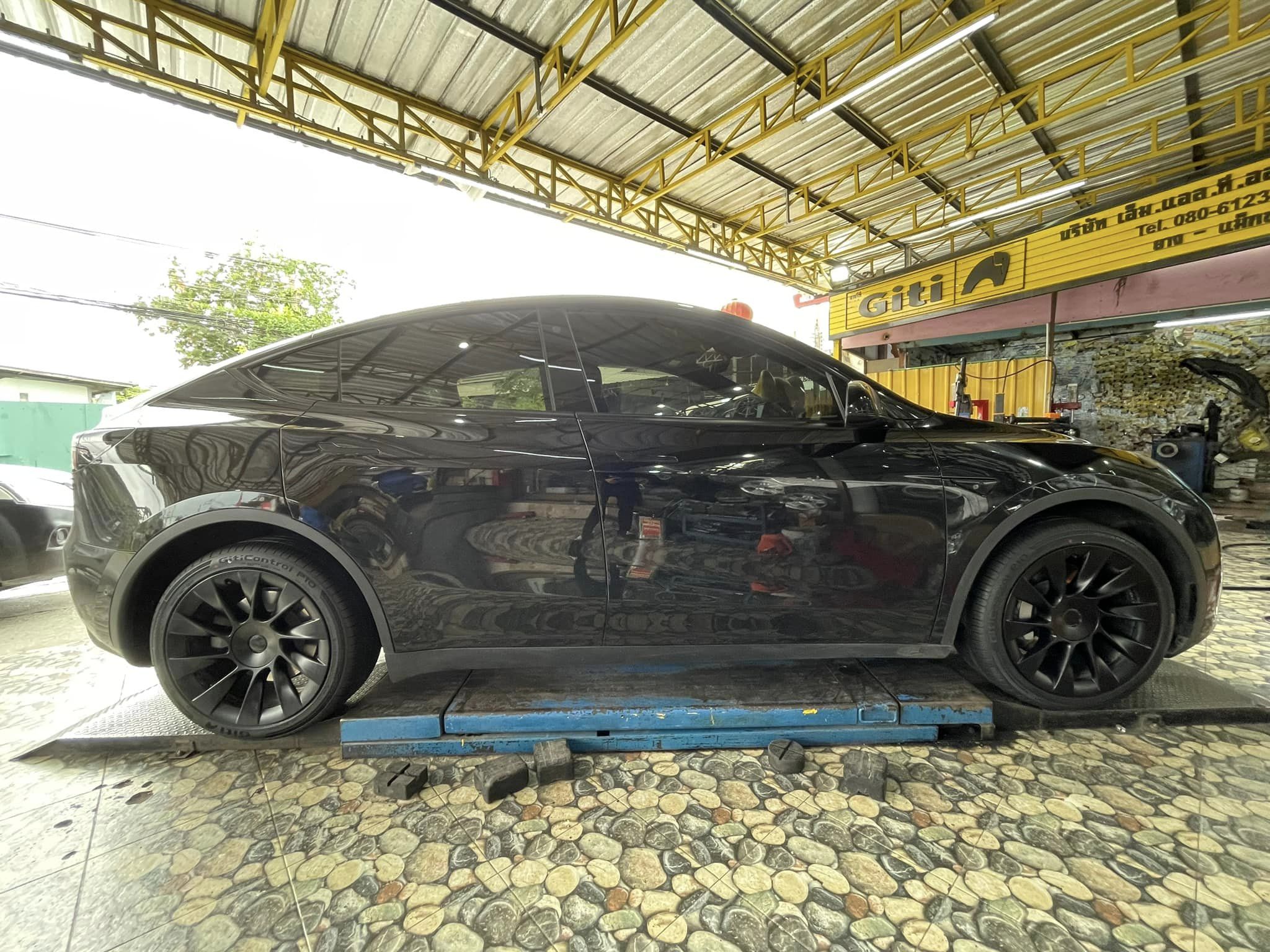 TESLA_MODEL Y เปลี่ยนยาง #รถไฟฟ้า100% #GITI_CONTROL P10 255/40R20 #ยางMagic Sound ยางฟองน้ำซับเสียง